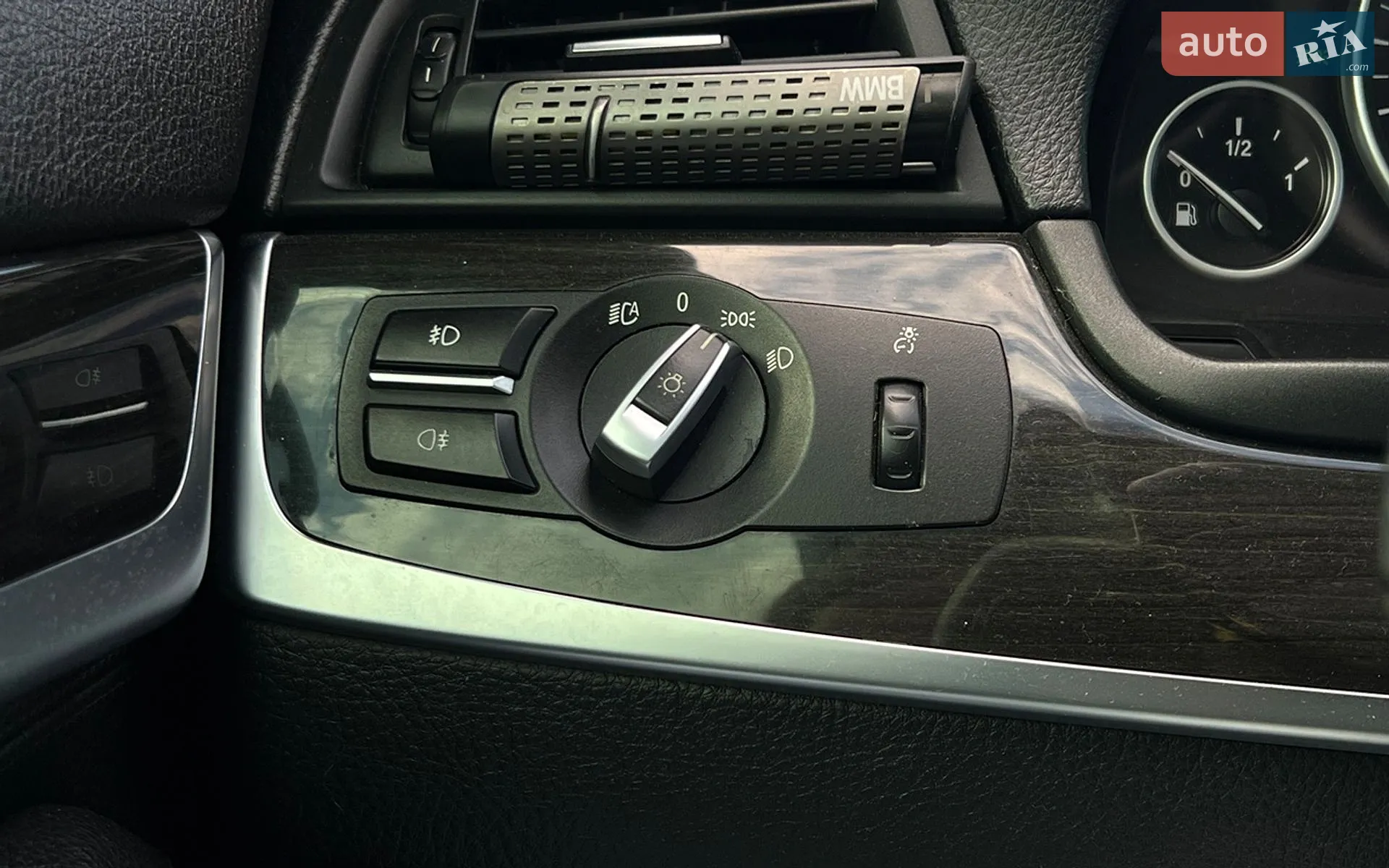 2010 BMW 5er - мініатюра 22