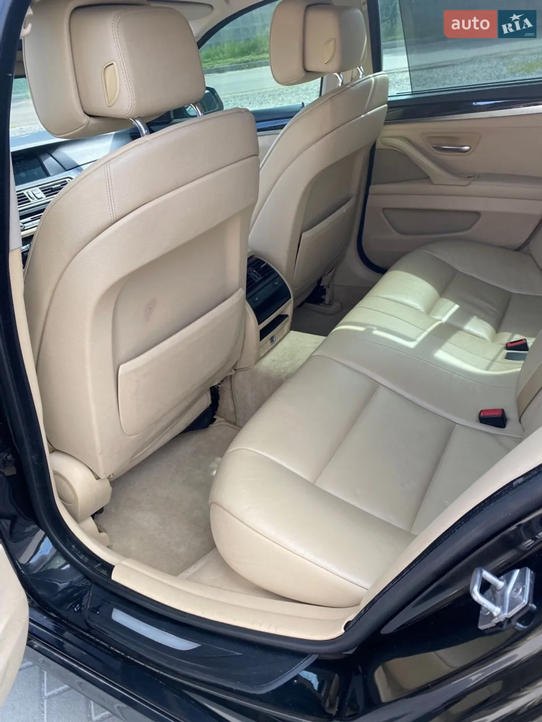 2010 BMW 5er - мініатюра 18
