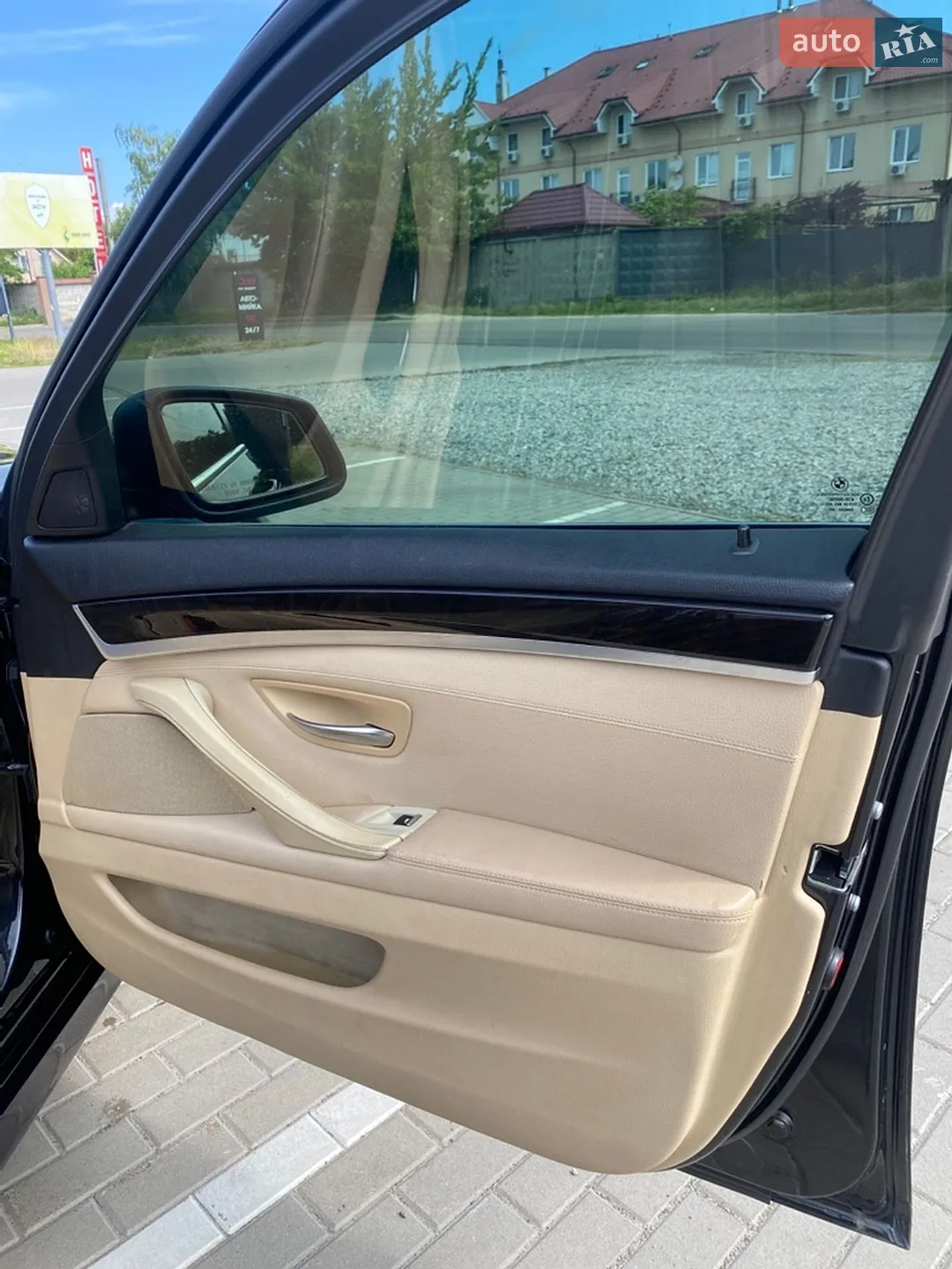 2010 BMW 5er - мініатюра 22