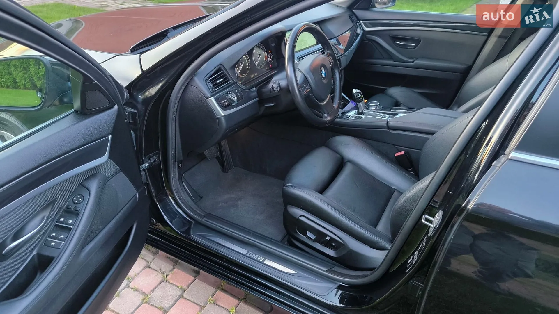 2016 BMW 5er - мініатюра 10