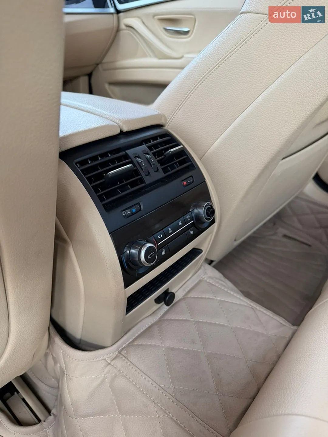 2013 BMW 5er - мініатюра 14