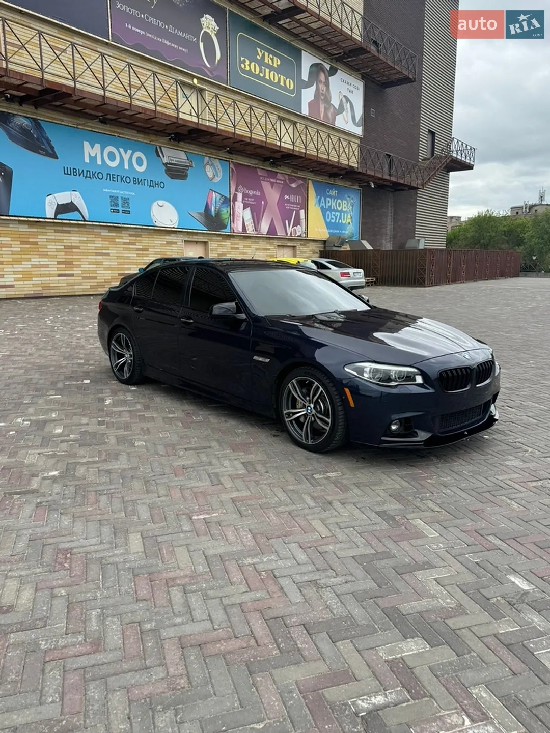 2013 BMW 5er - мініатюра 2