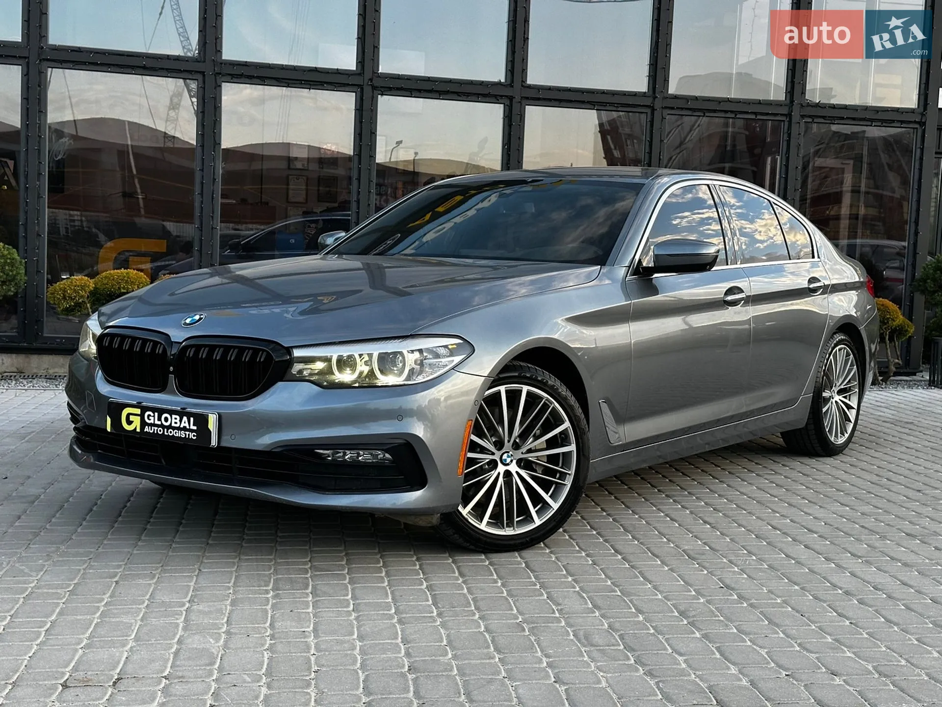 2017 BMW 5er - мініатюра 2