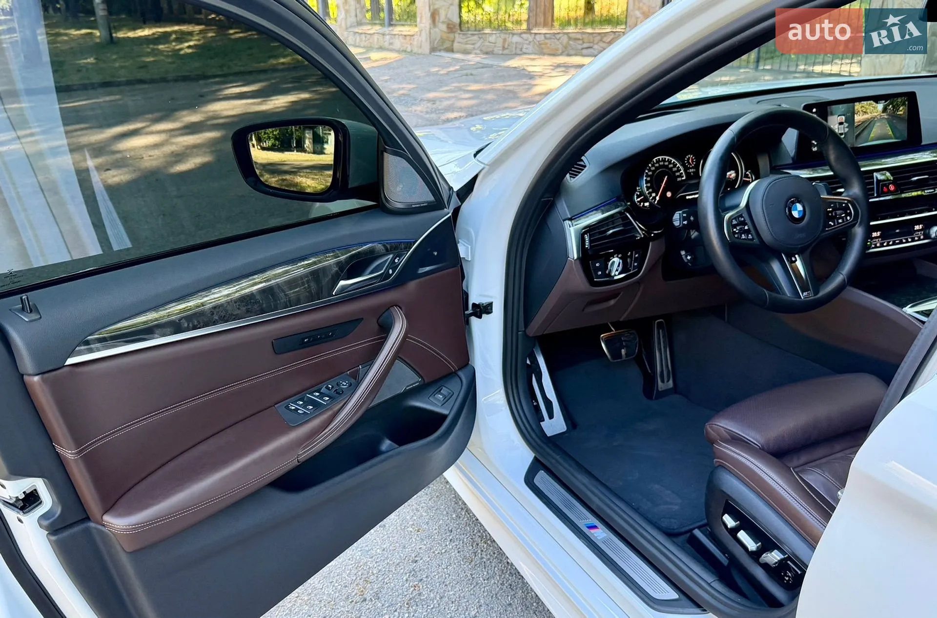 2017 BMW 5er - мініатюра 23