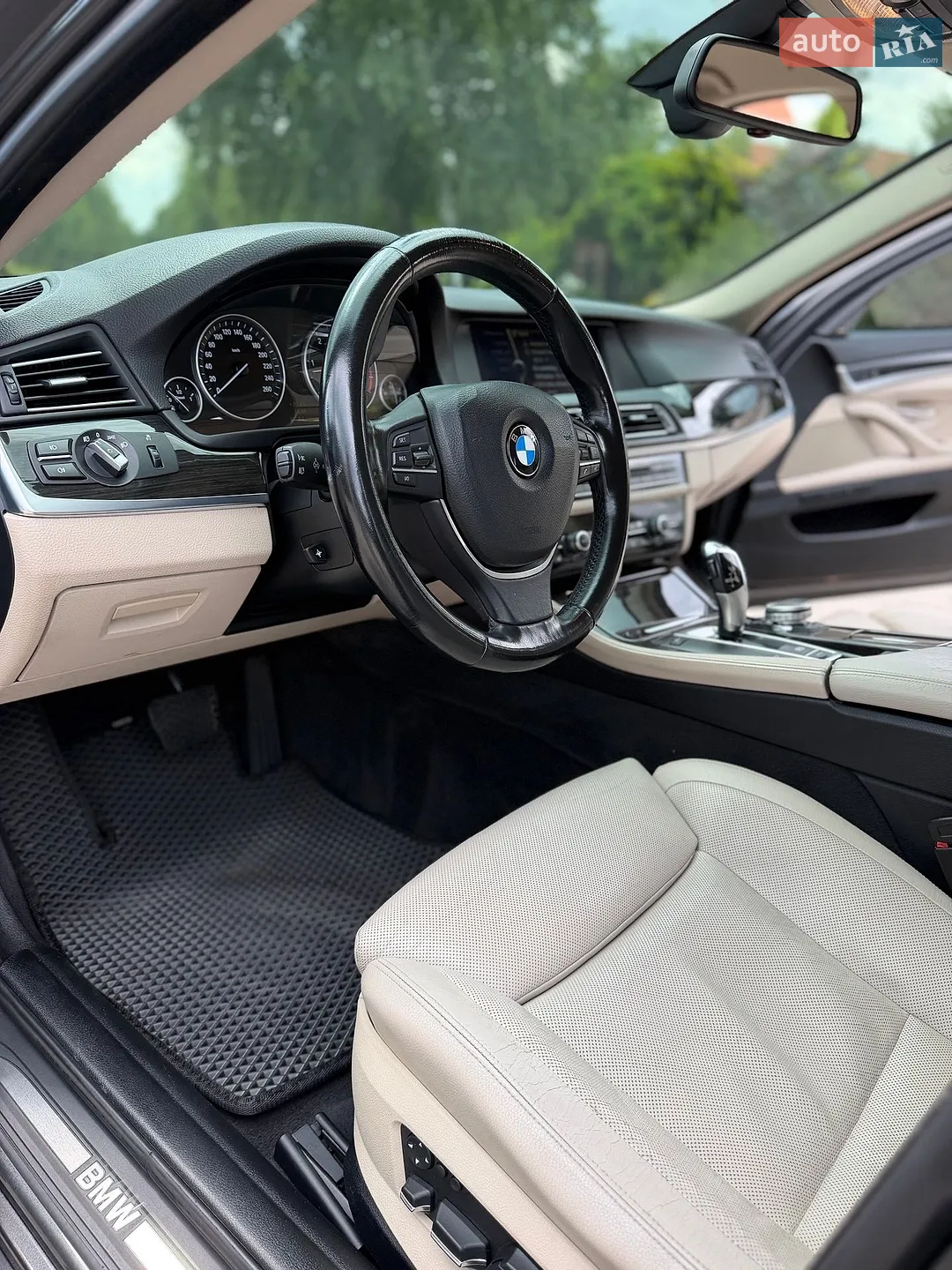 2010 BMW 5er - мініатюра 23