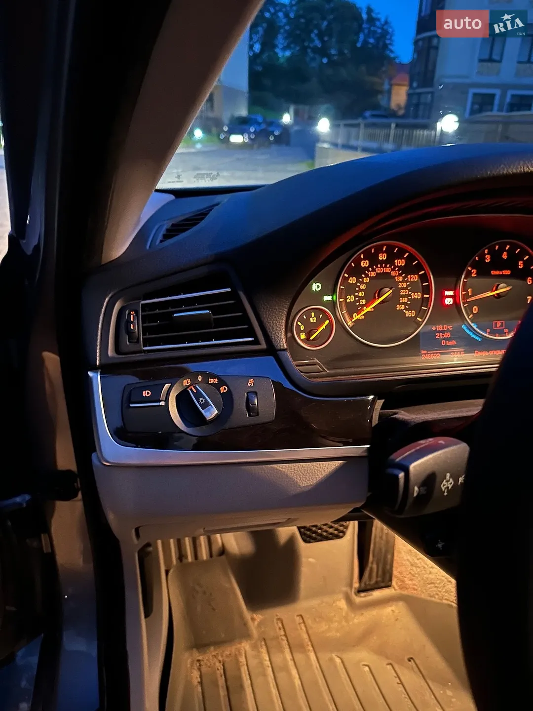 2012 BMW 5er - мініатюра 39
