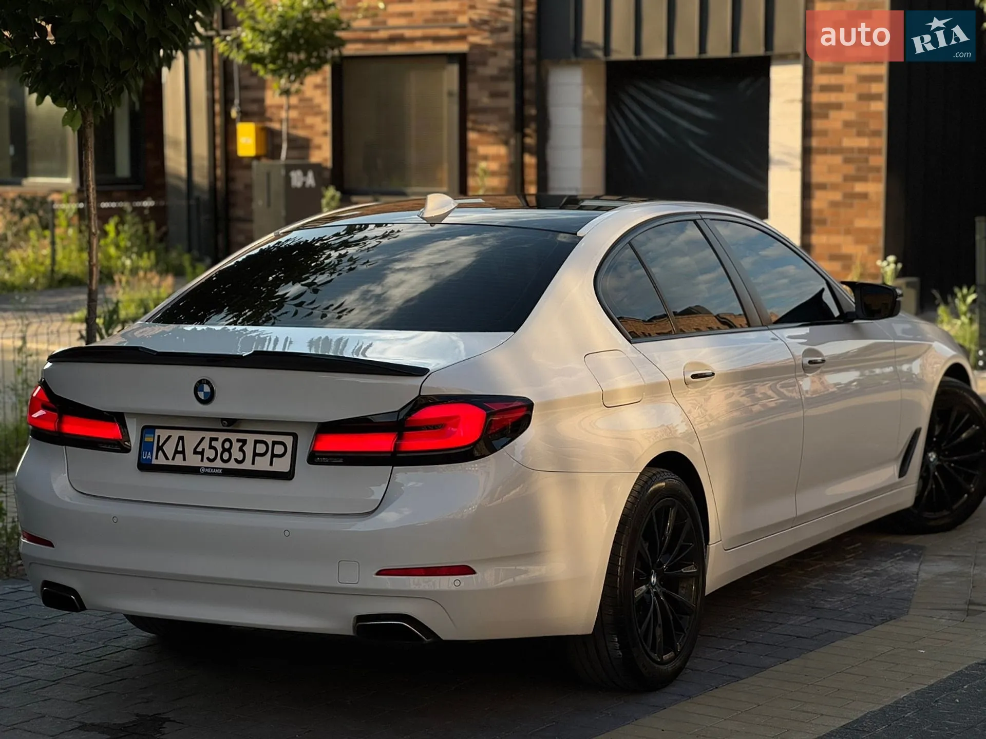 2017 BMW 5er - мініатюра 22