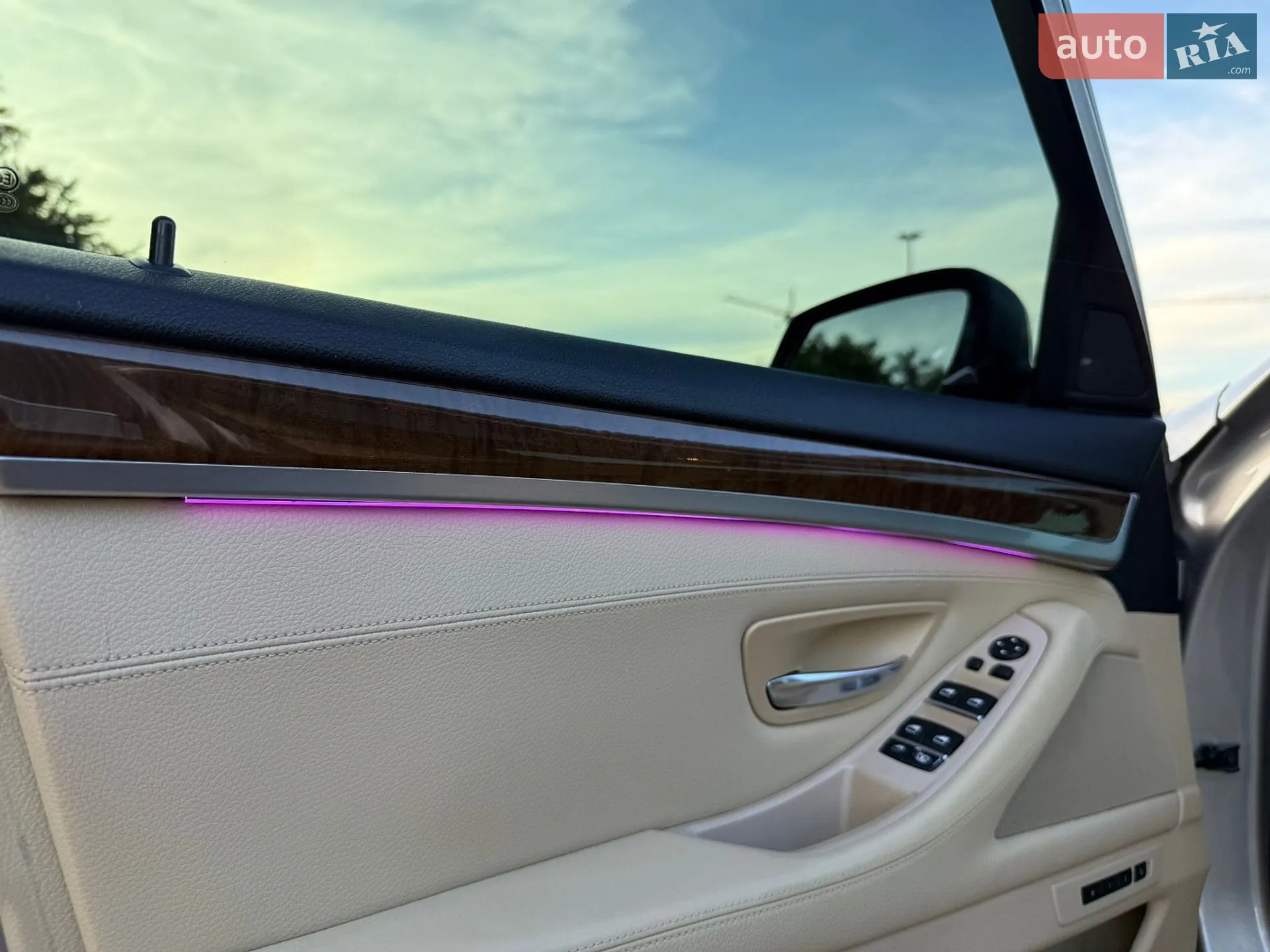 2012 BMW 5er - мініатюра 9