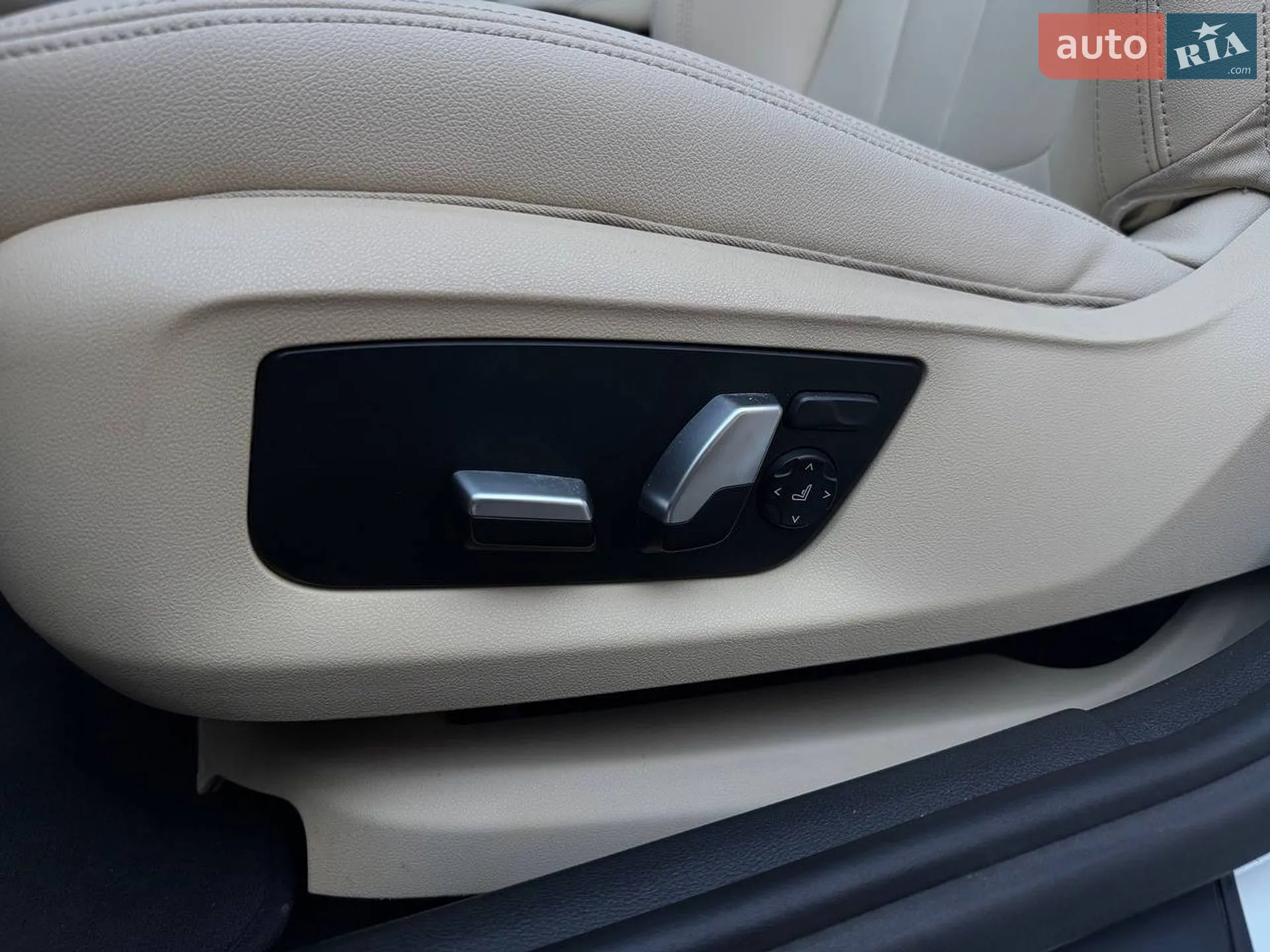 2017 BMW 5er - мініатюра 12