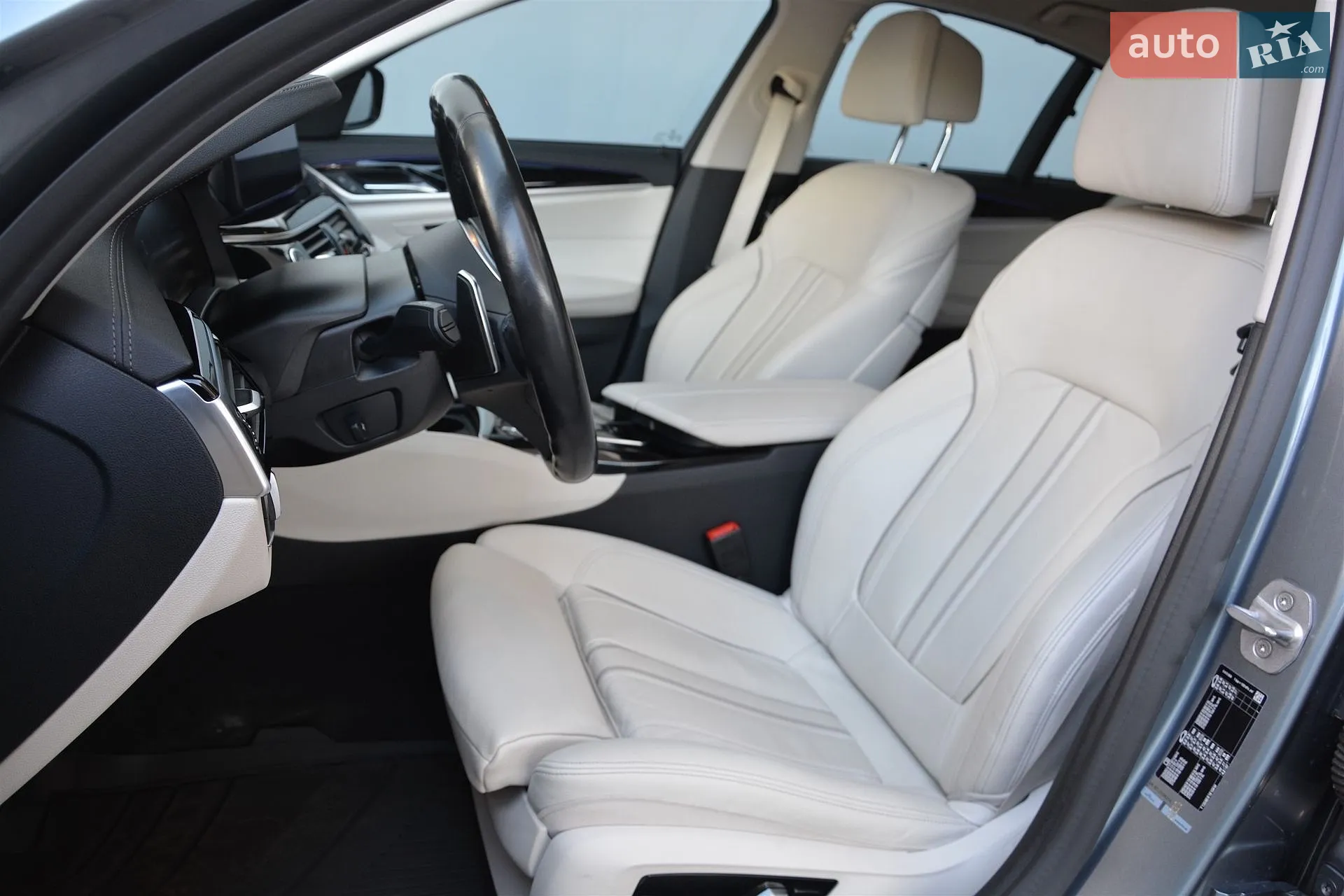 2020 BMW 5er - мініатюра 4