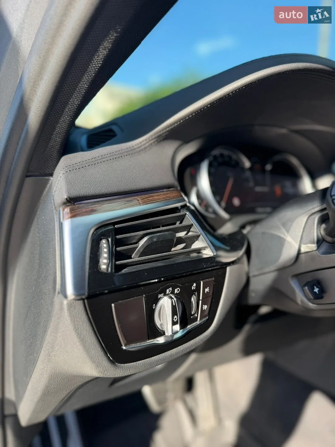 2017 BMW 5er - мініатюра 19