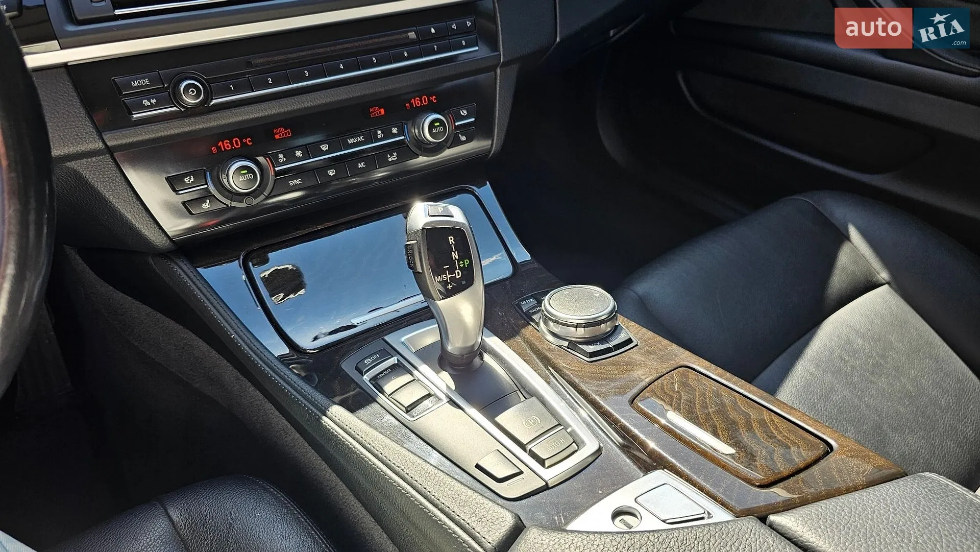 2017 BMW 5er - мініатюра 18