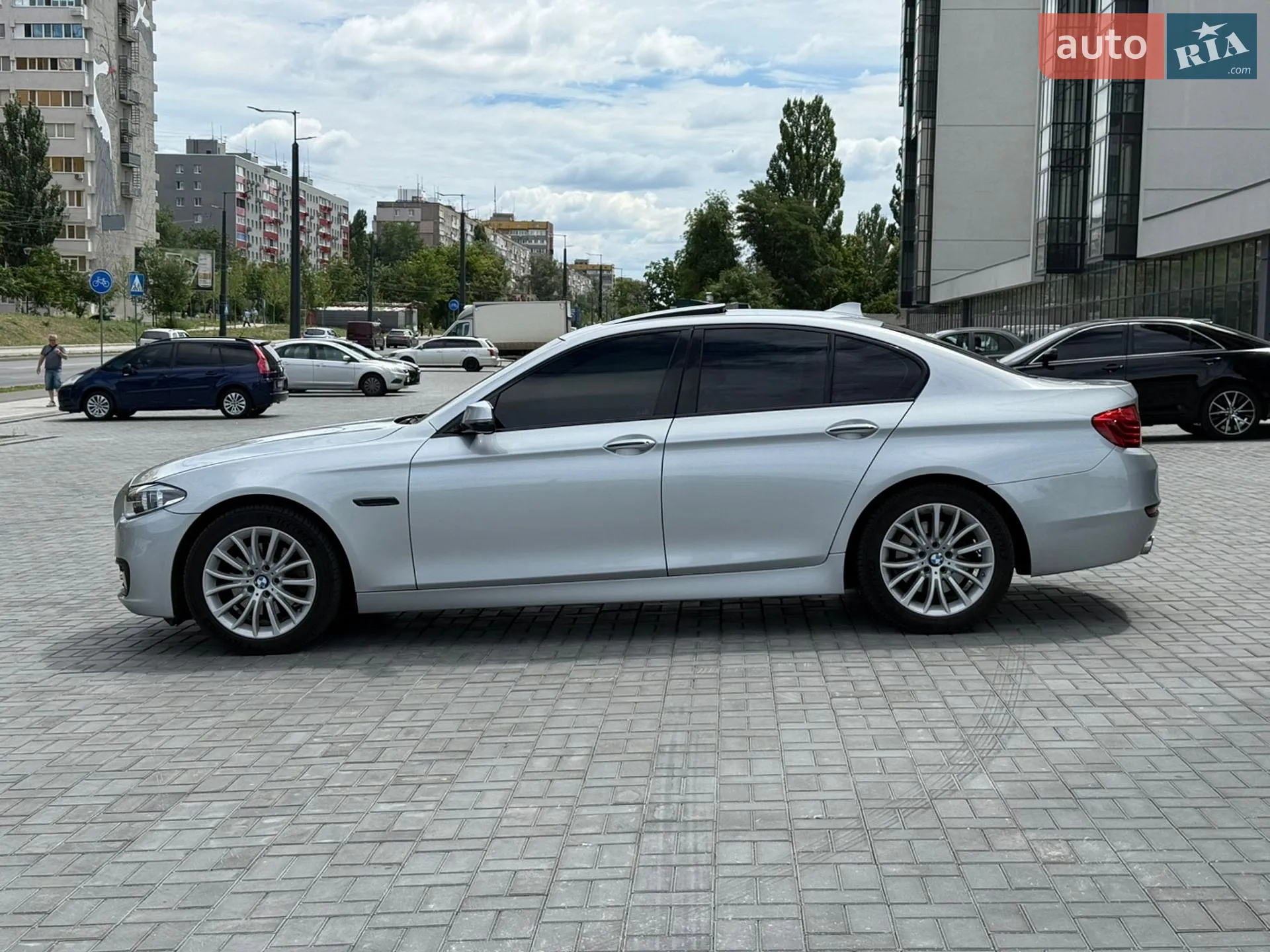 2015 BMW 5er - мініатюра 12