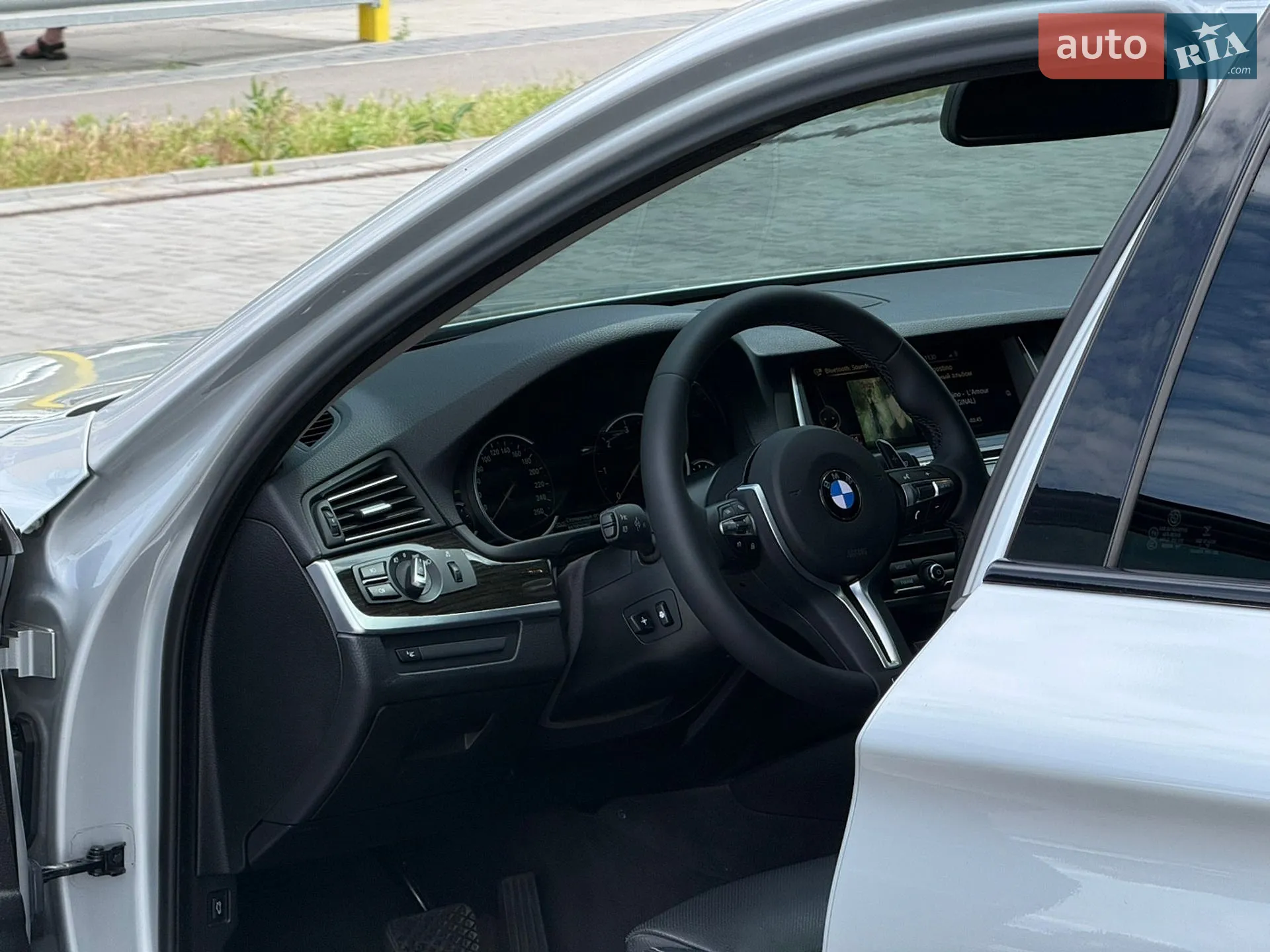 2015 BMW 5er - мініатюра 18