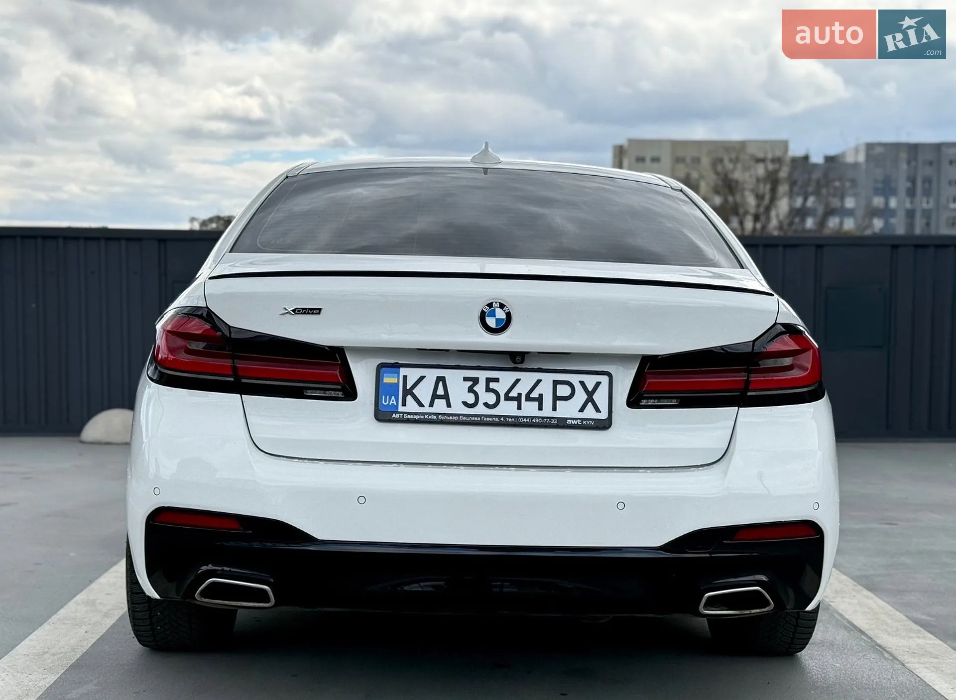 BMW 5 Series 2018 VIN WBAJC51020G862552 фото оголошення 14 з 59