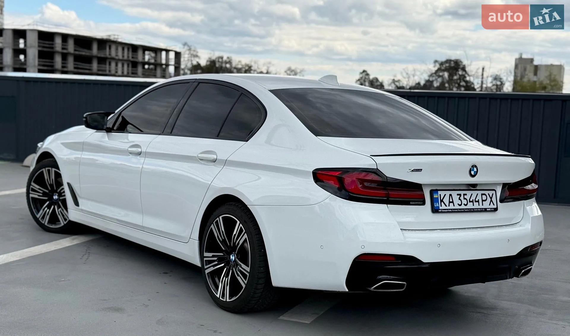 BMW 5 Series 2018 VIN WBAJC51020G862552 фото оголошення 17 з 59