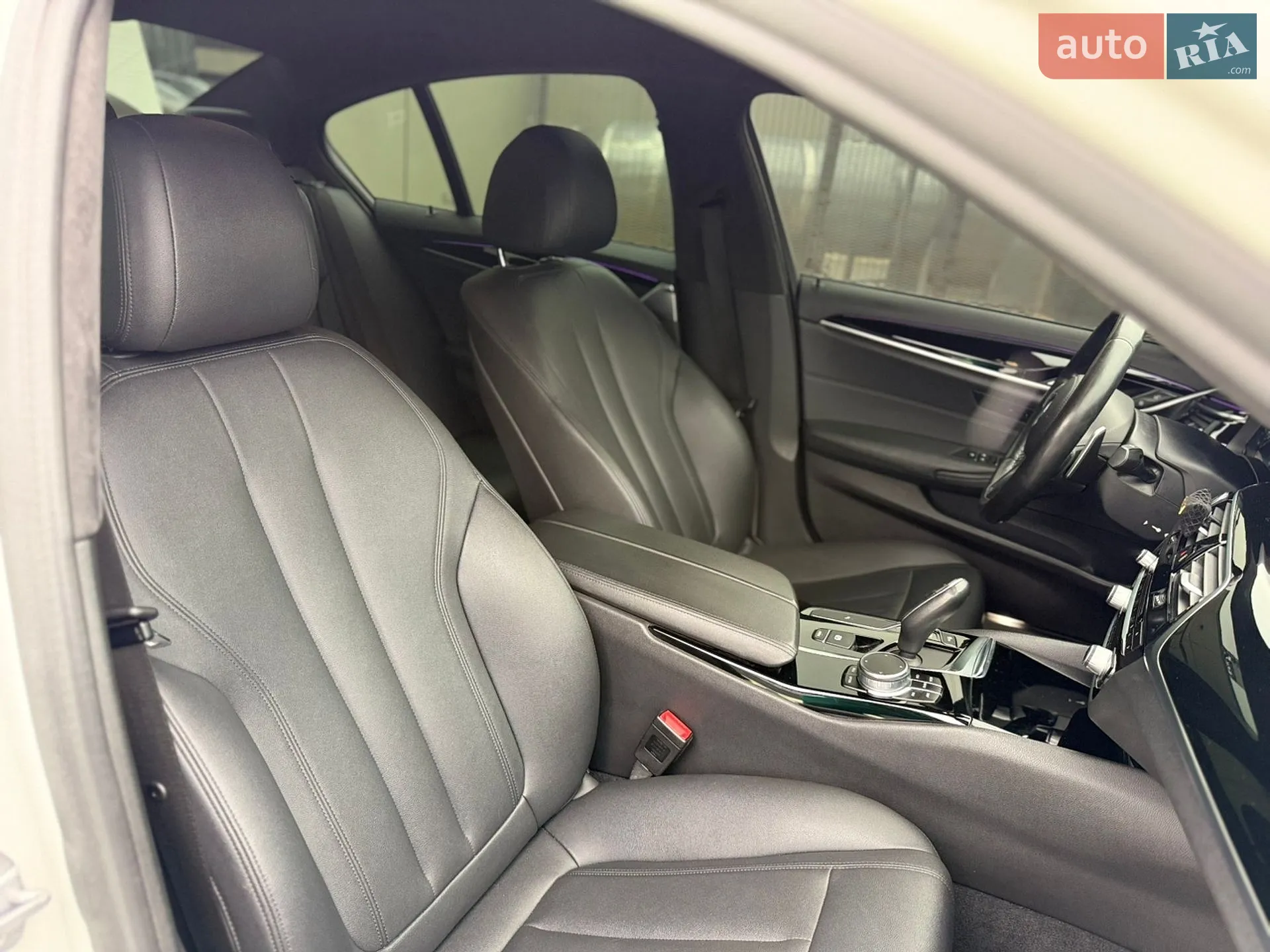 BMW 5 Series 2018 VIN WBAJC51020G862552 фото оголошення 27 з 59