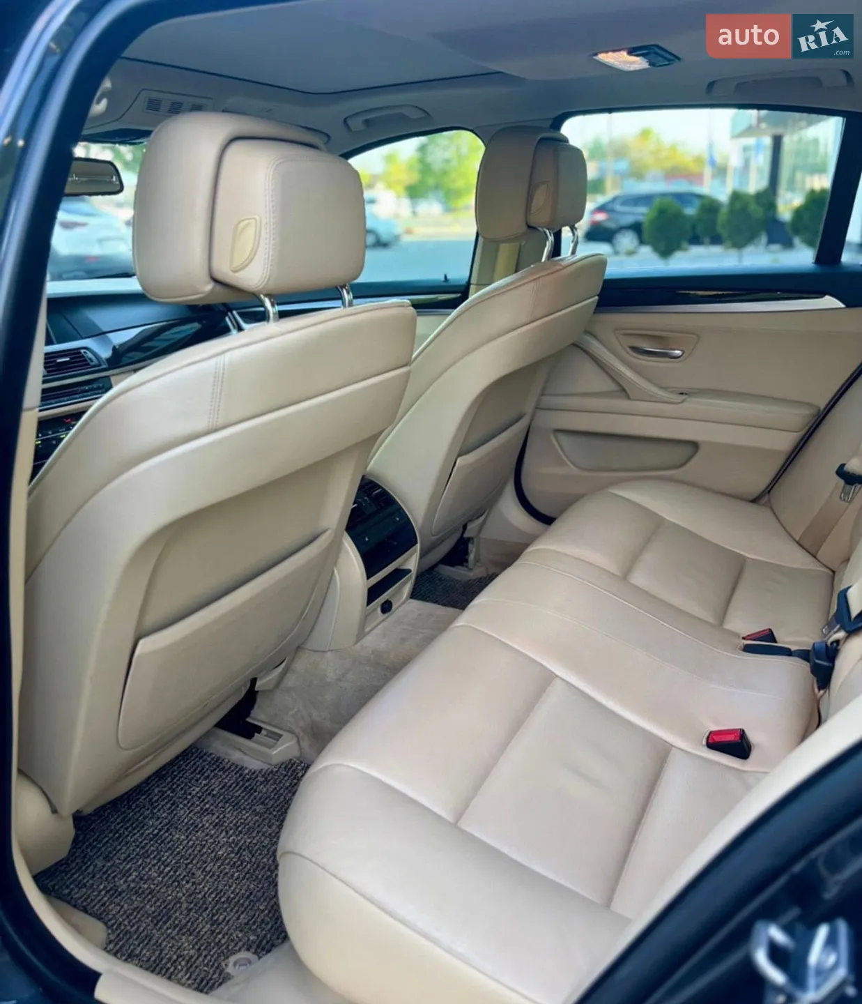 2012 BMW 5er - мініатюра 12