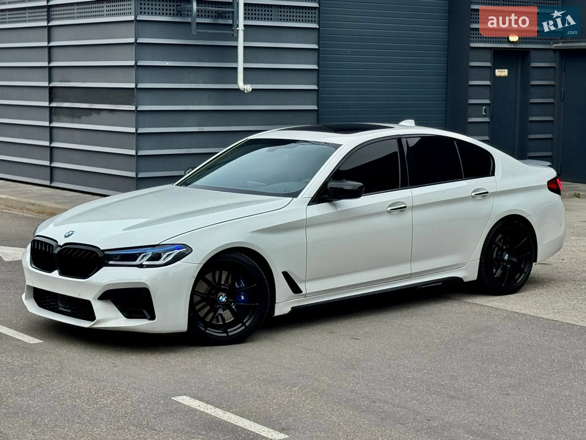 2017 BMW 5er - мініатюра 2