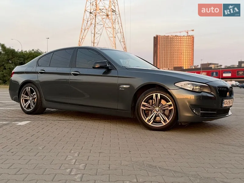 BMW 5 Series 2011 VIN WBAFU7C5XBC877351 фото оголошення 11 з 80