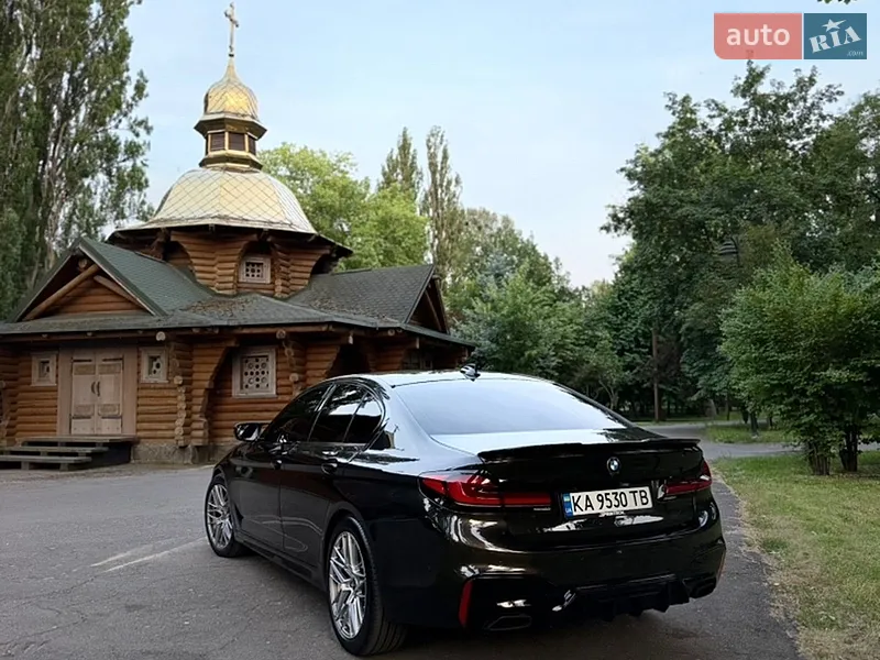 BMW 5 Series 2019 VIN WBAJE7C55KWW25433 фото оголошення 8 з 68