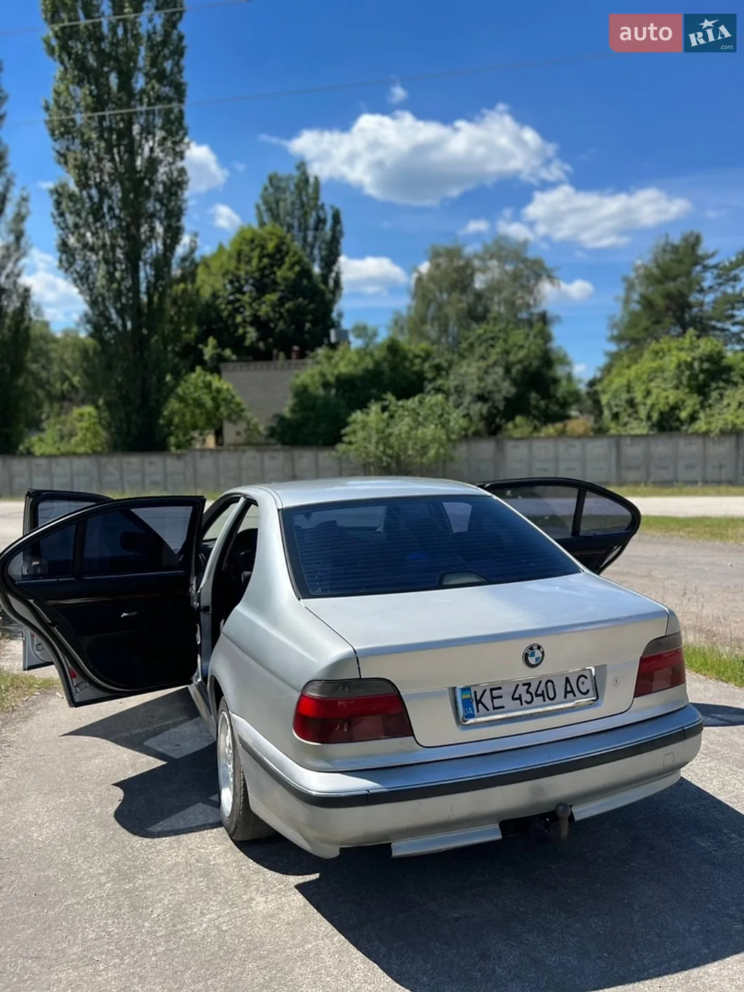 BMW 5 Series 1997 VIN WBADF51010BZ20006 фото оголошення 3 з 10
