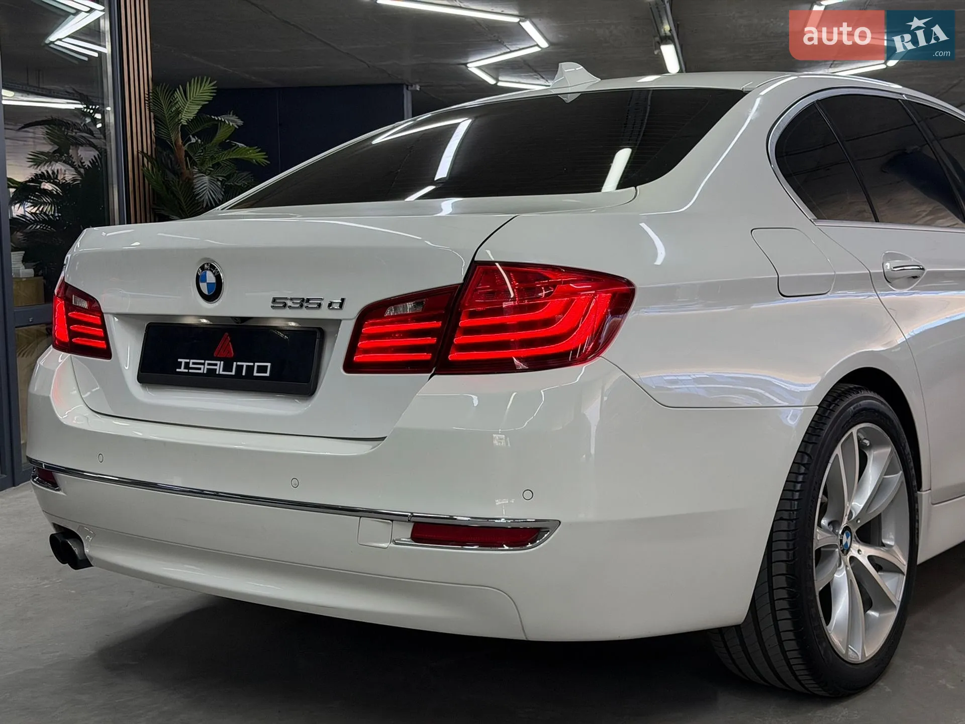 2013 BMW 5er - мініатюра 18