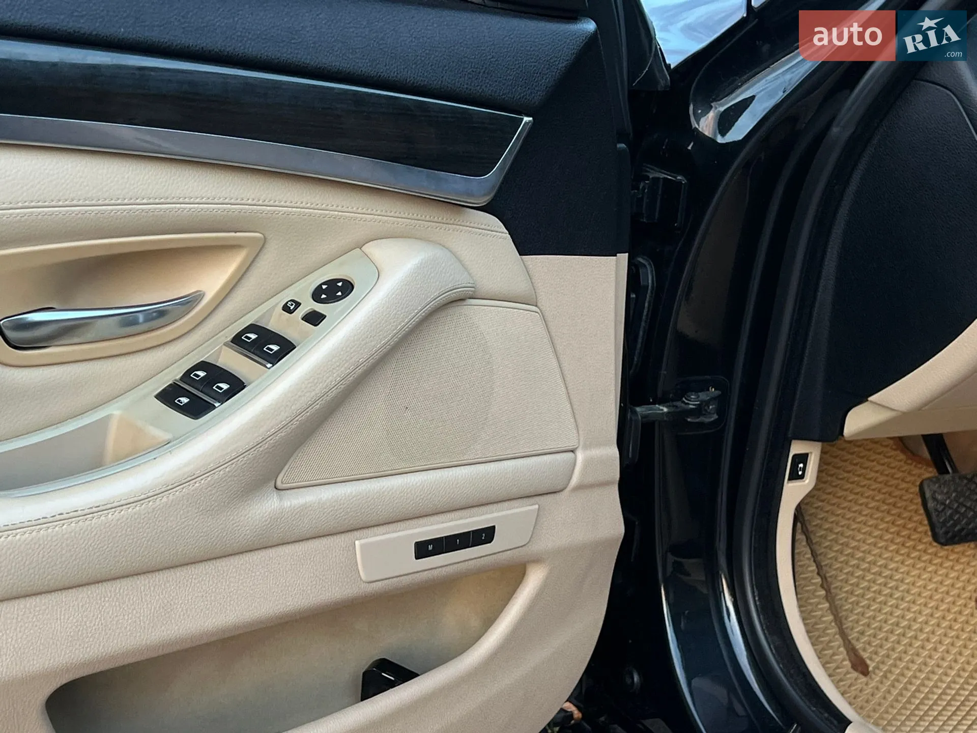 2010 BMW 5er - мініатюра 33