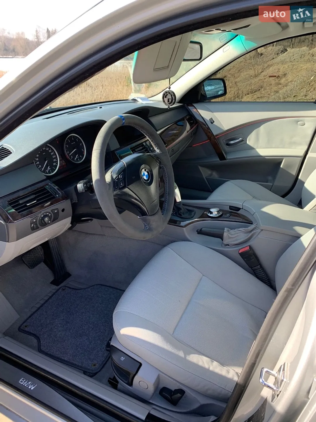 BMW 5 Series 2005 VIN WBANE71040CM02467 фото оголошення 8 з 9