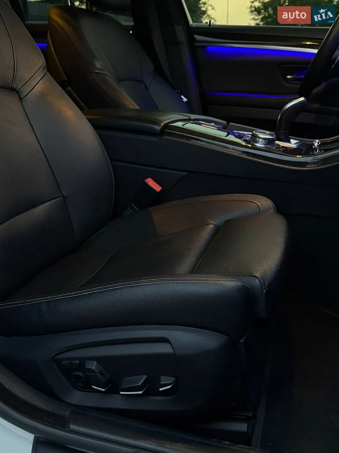2013 BMW 5er - мініатюра 27