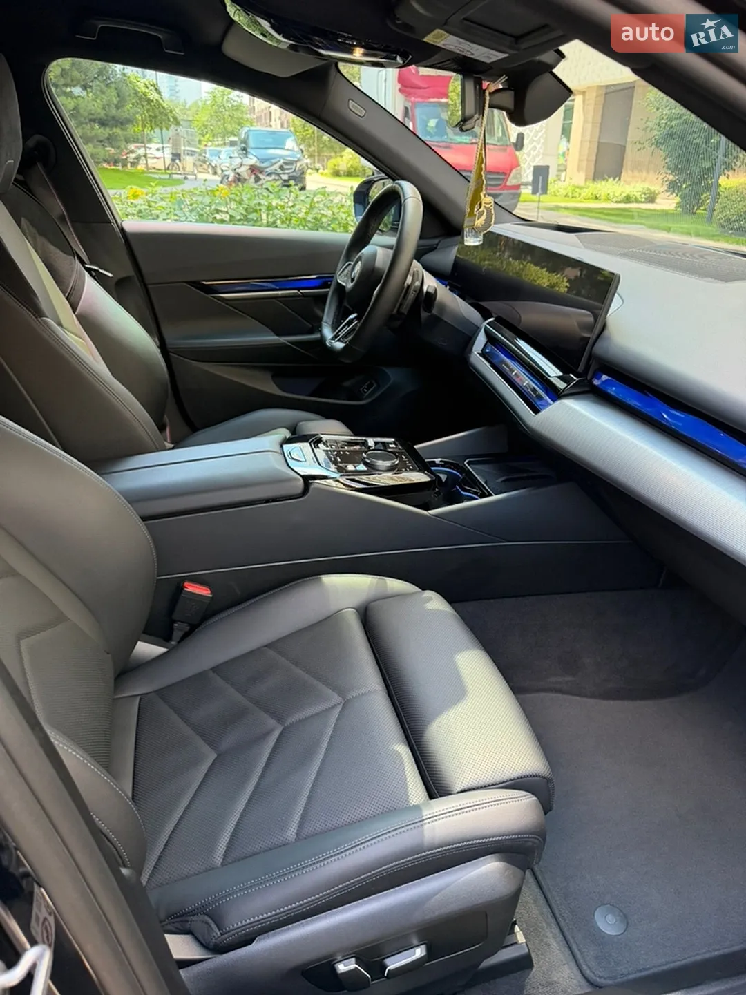 2024 BMW 5er - мініатюра 20