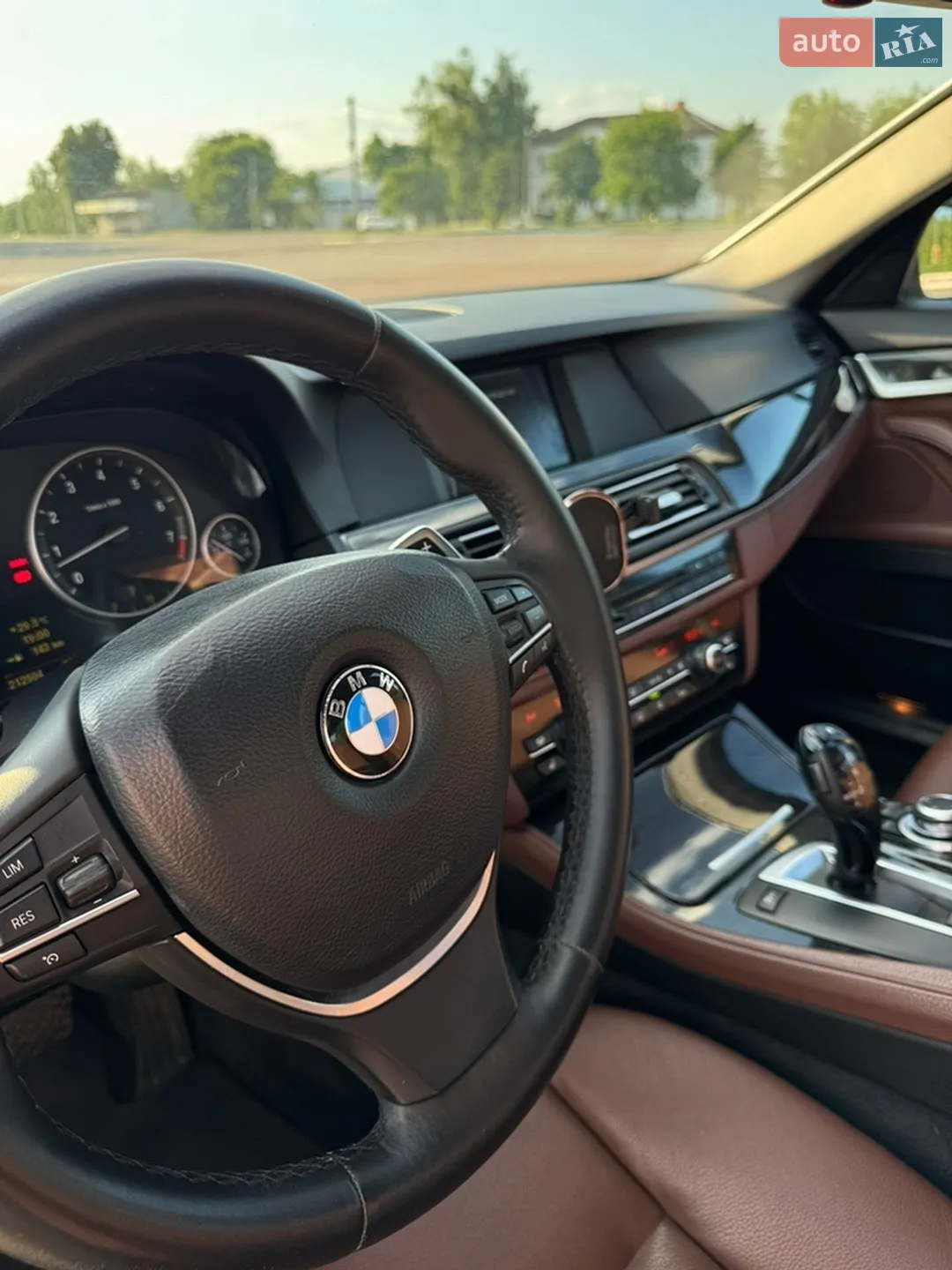 2010 BMW 5er - мініатюра 12