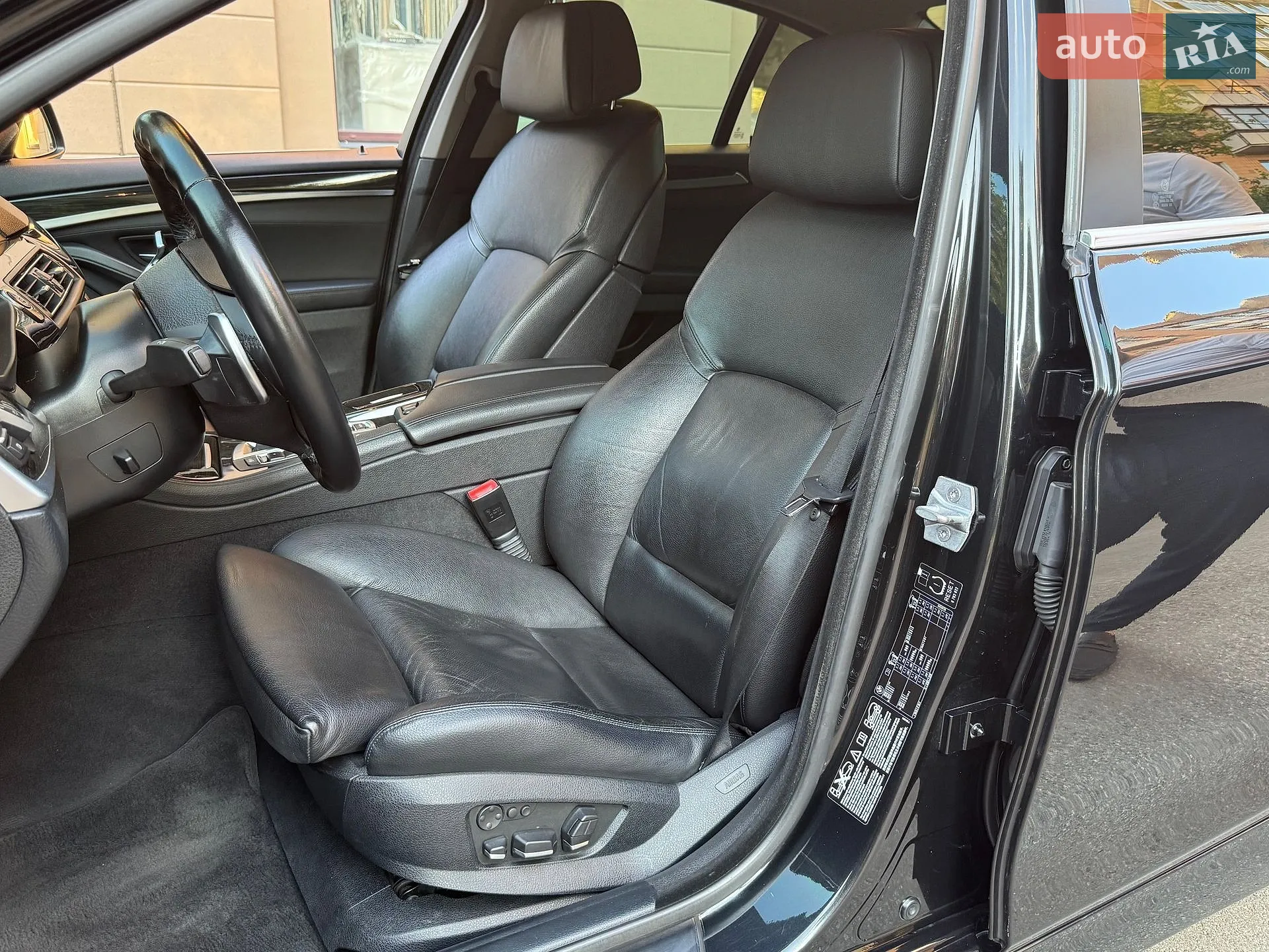 2012 BMW 5er - мініатюра 20