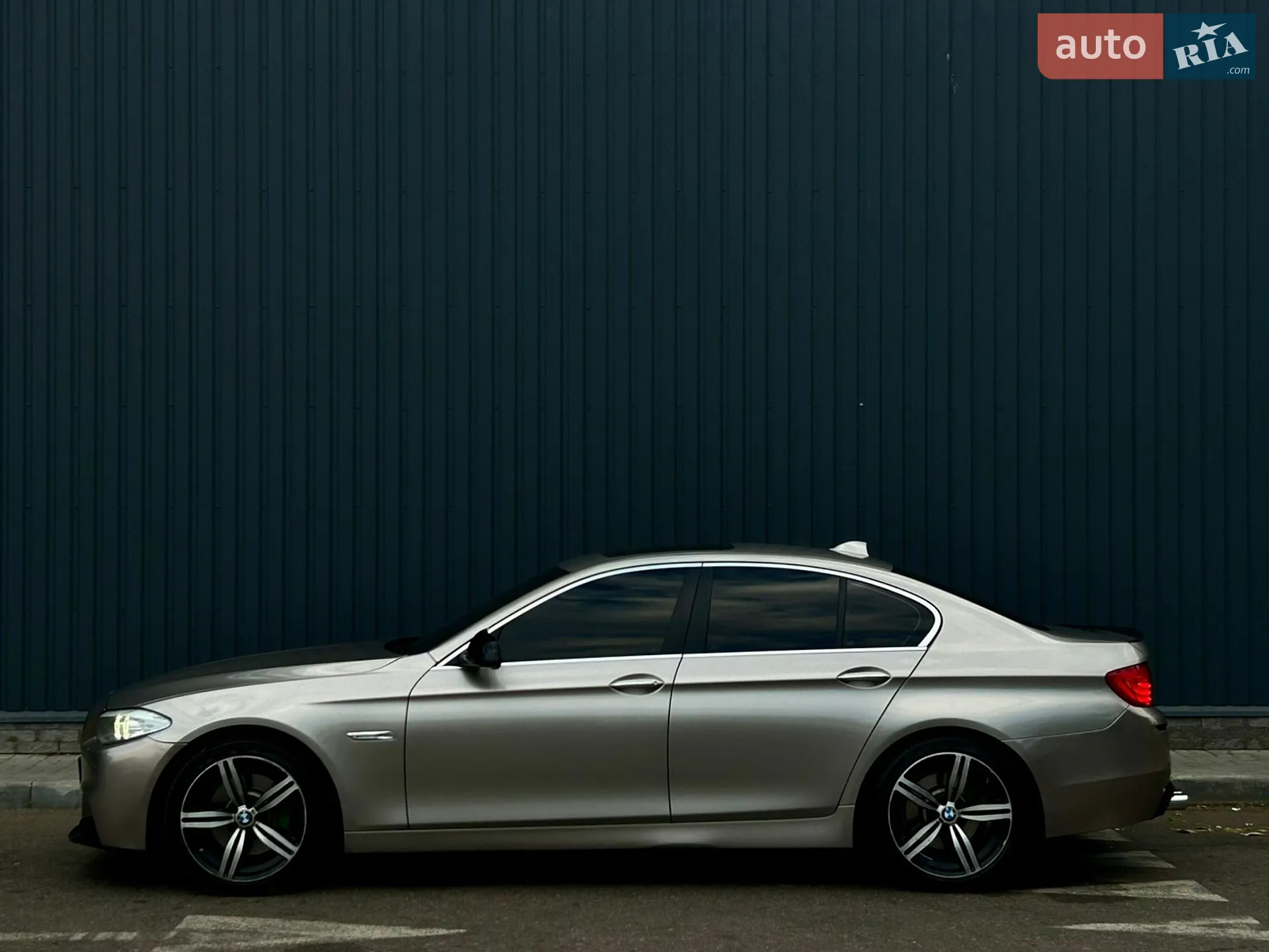 2011 BMW 5er - мініатюра 5