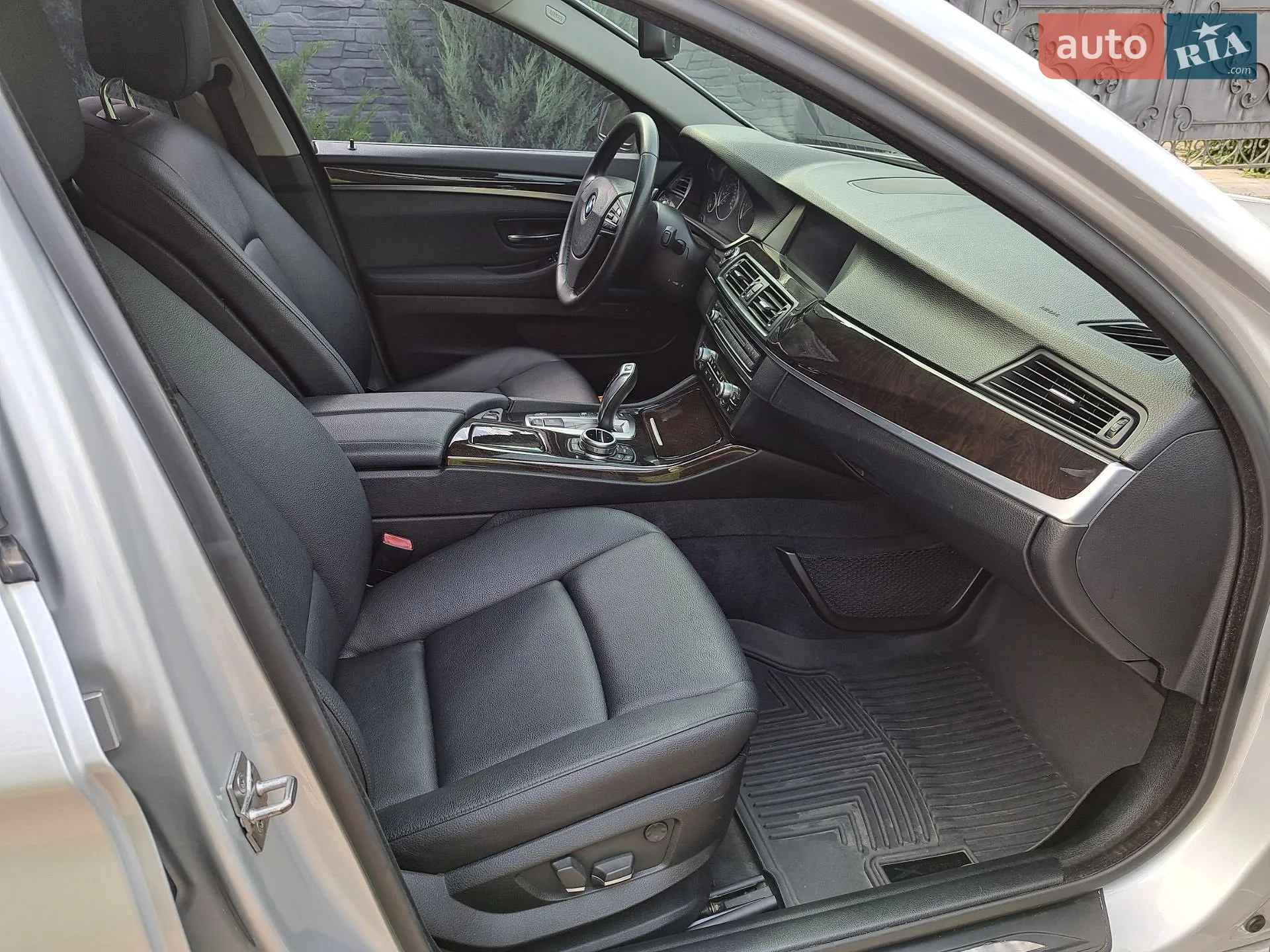 2011 BMW 5er - мініатюра 15