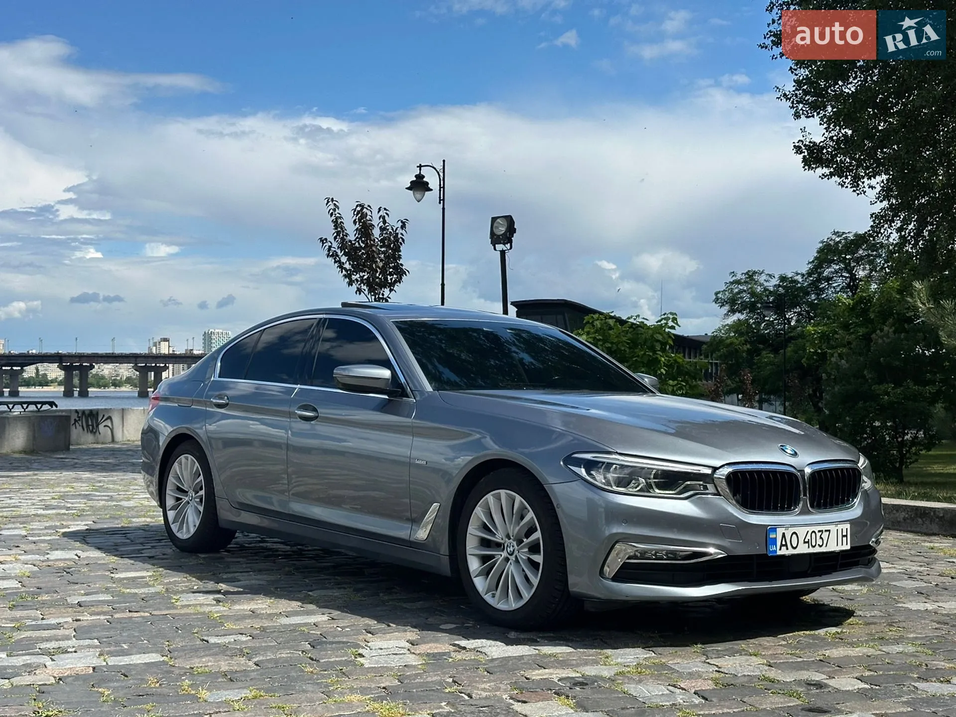 2018 BMW 5er - мініатюра 2