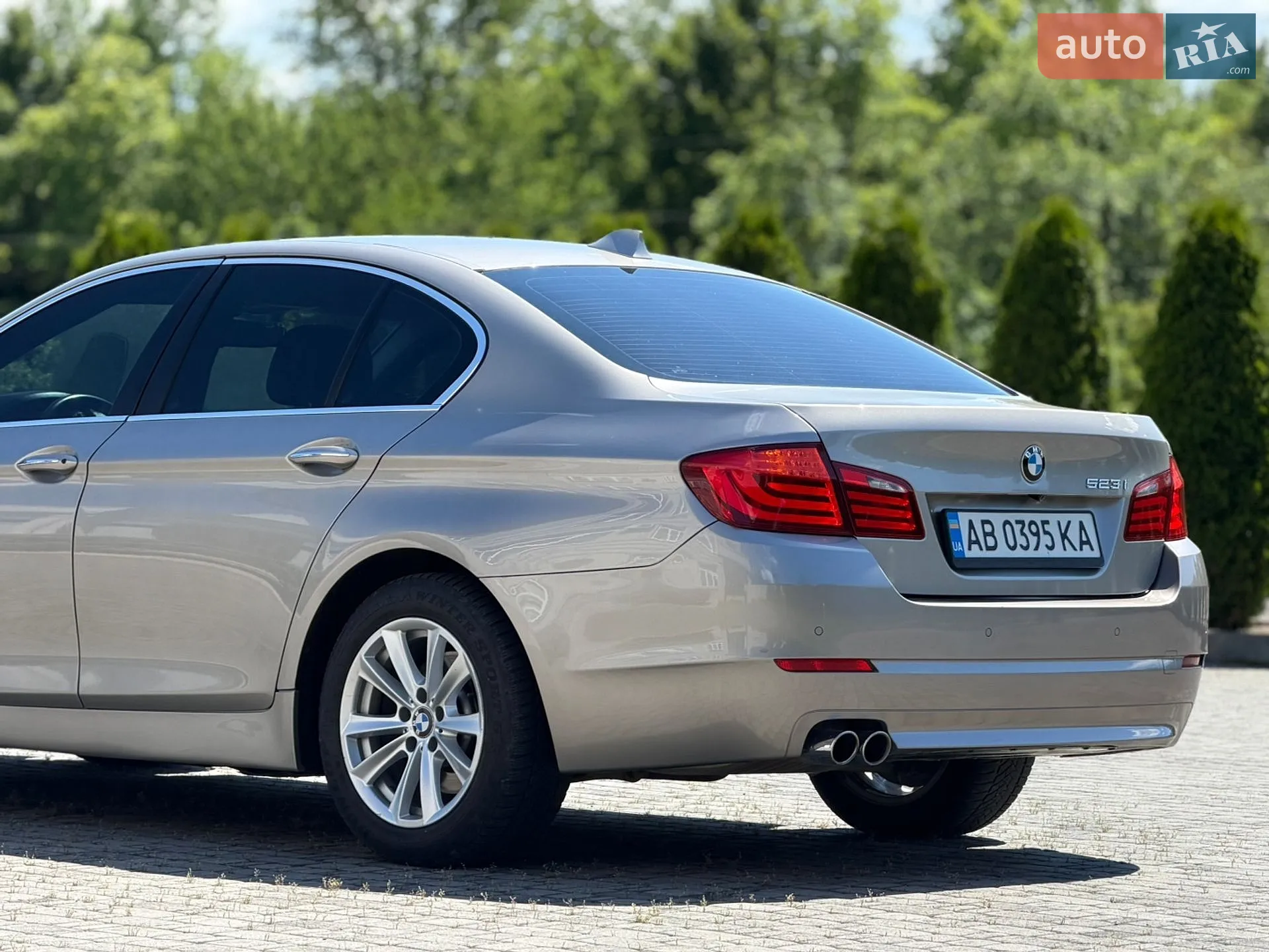 2010 BMW 5er - мініатюра 9