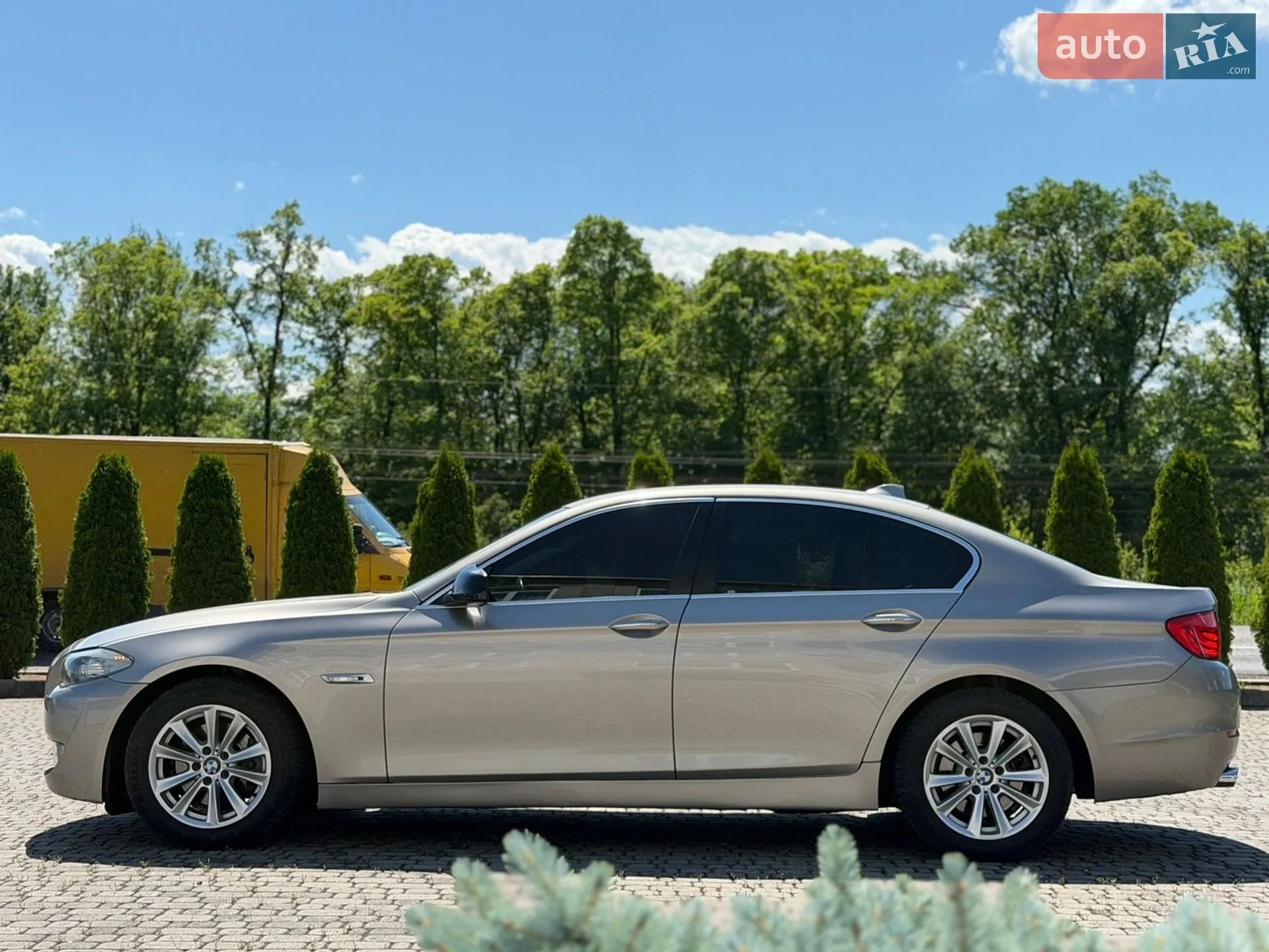 2010 BMW 5er - мініатюра 14