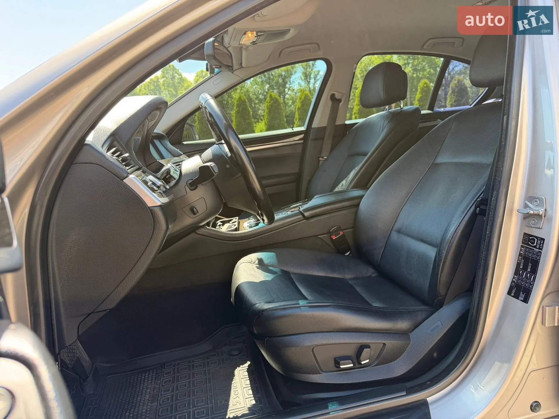 2010 BMW 5er - мініатюра 25