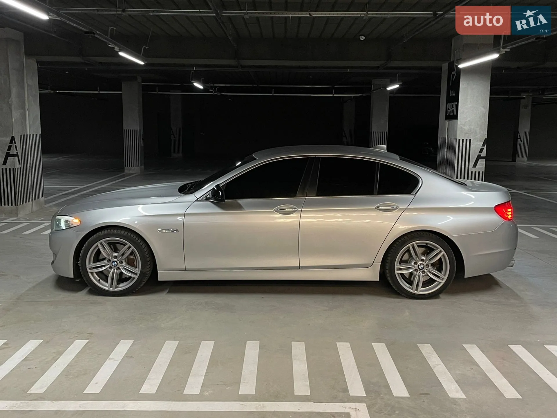 2010 BMW 5er - мініатюра 11