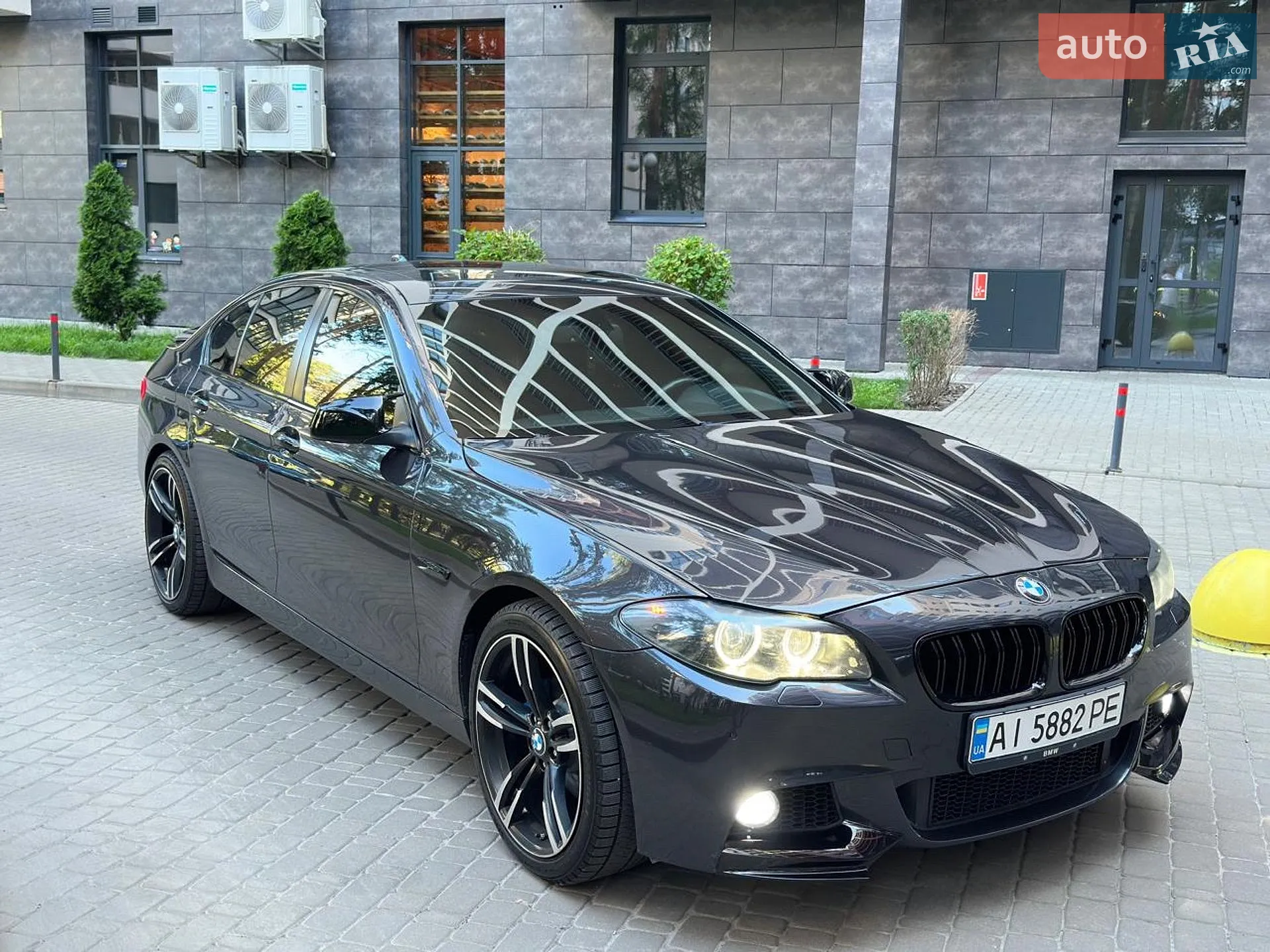 2013 BMW 5er - мініатюра 2