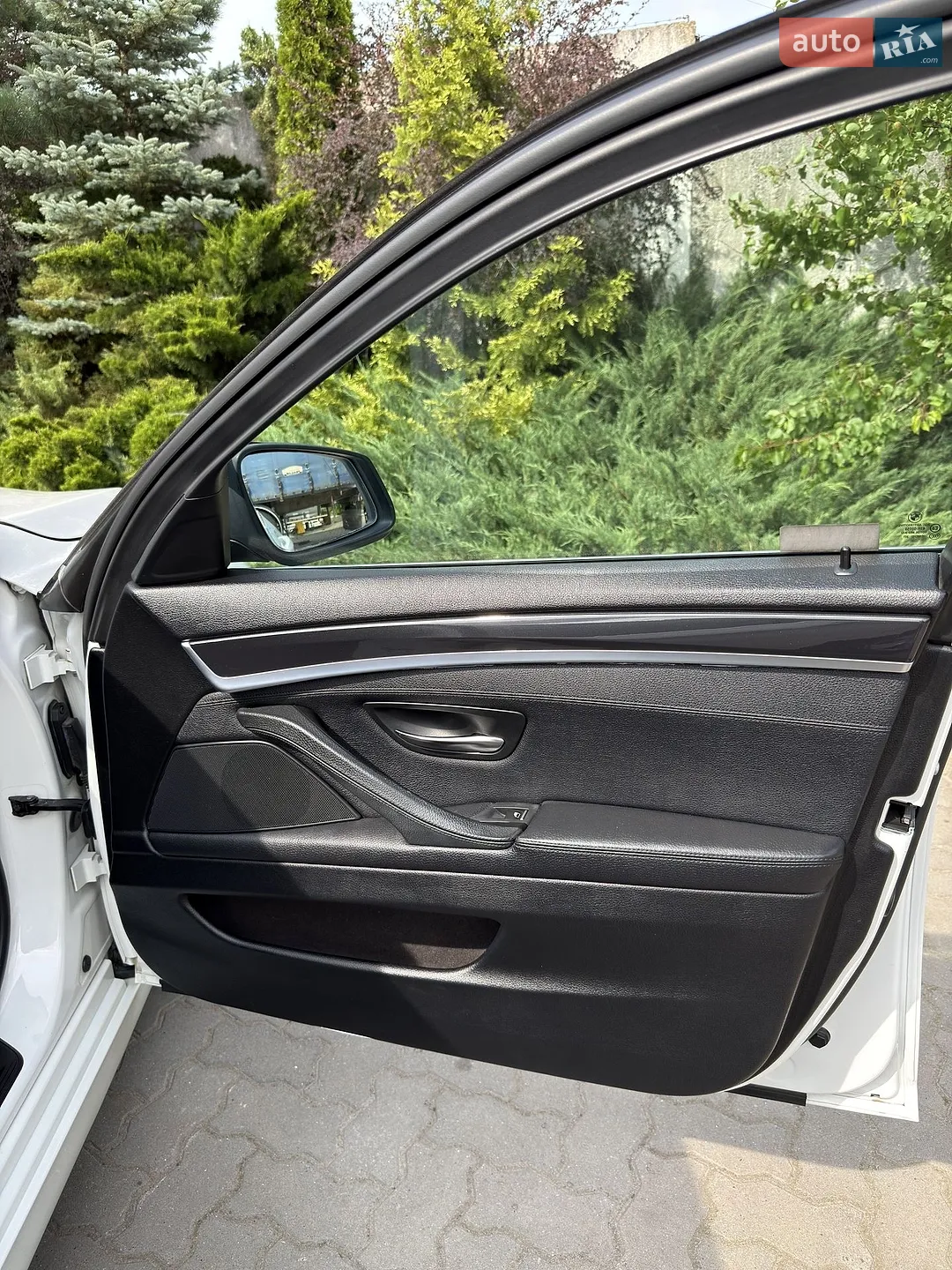 2012 BMW 5er - мініатюра 16