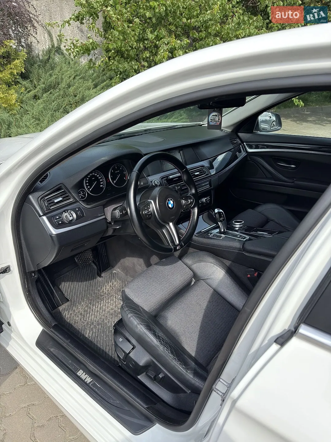 2012 BMW 5er - мініатюра 21