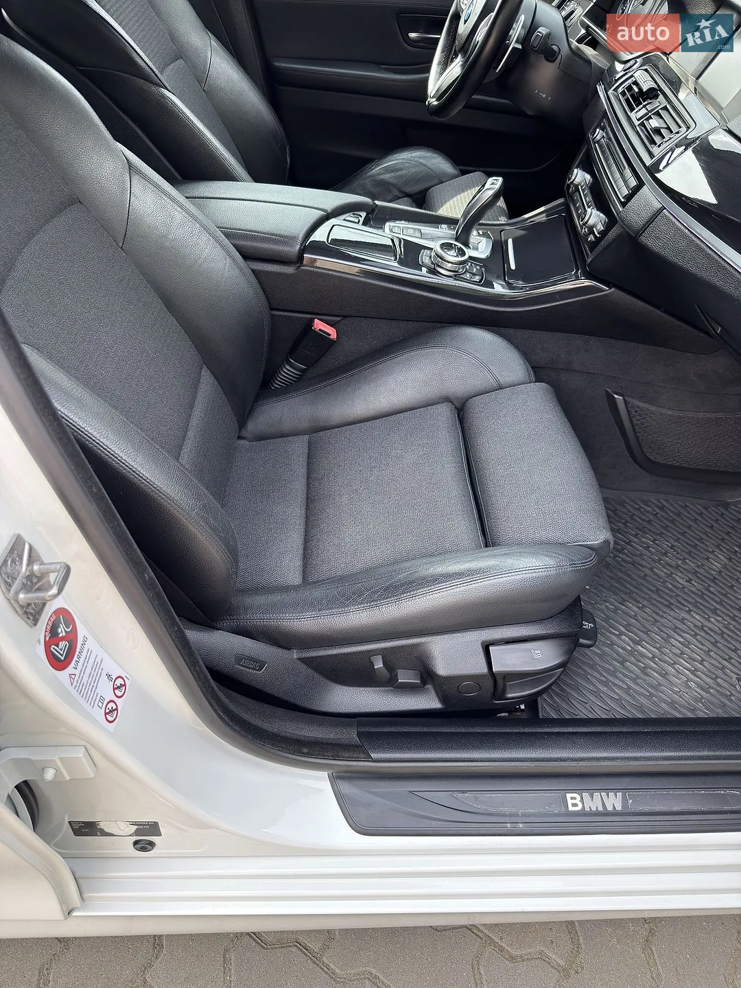 2012 BMW 5er - мініатюра 29