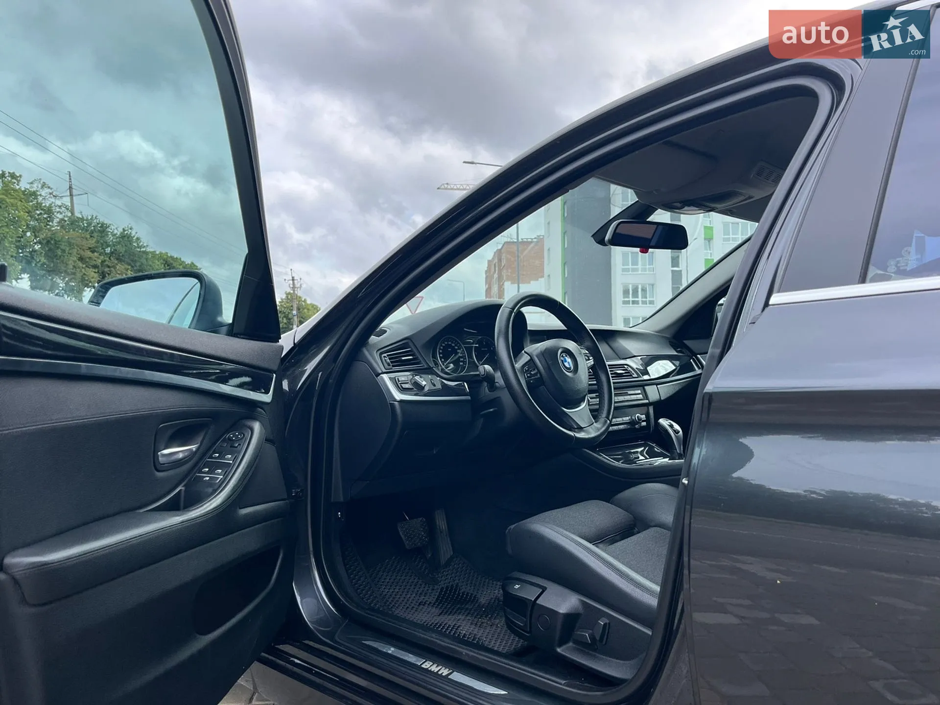 2011 BMW 5er - мініатюра 19