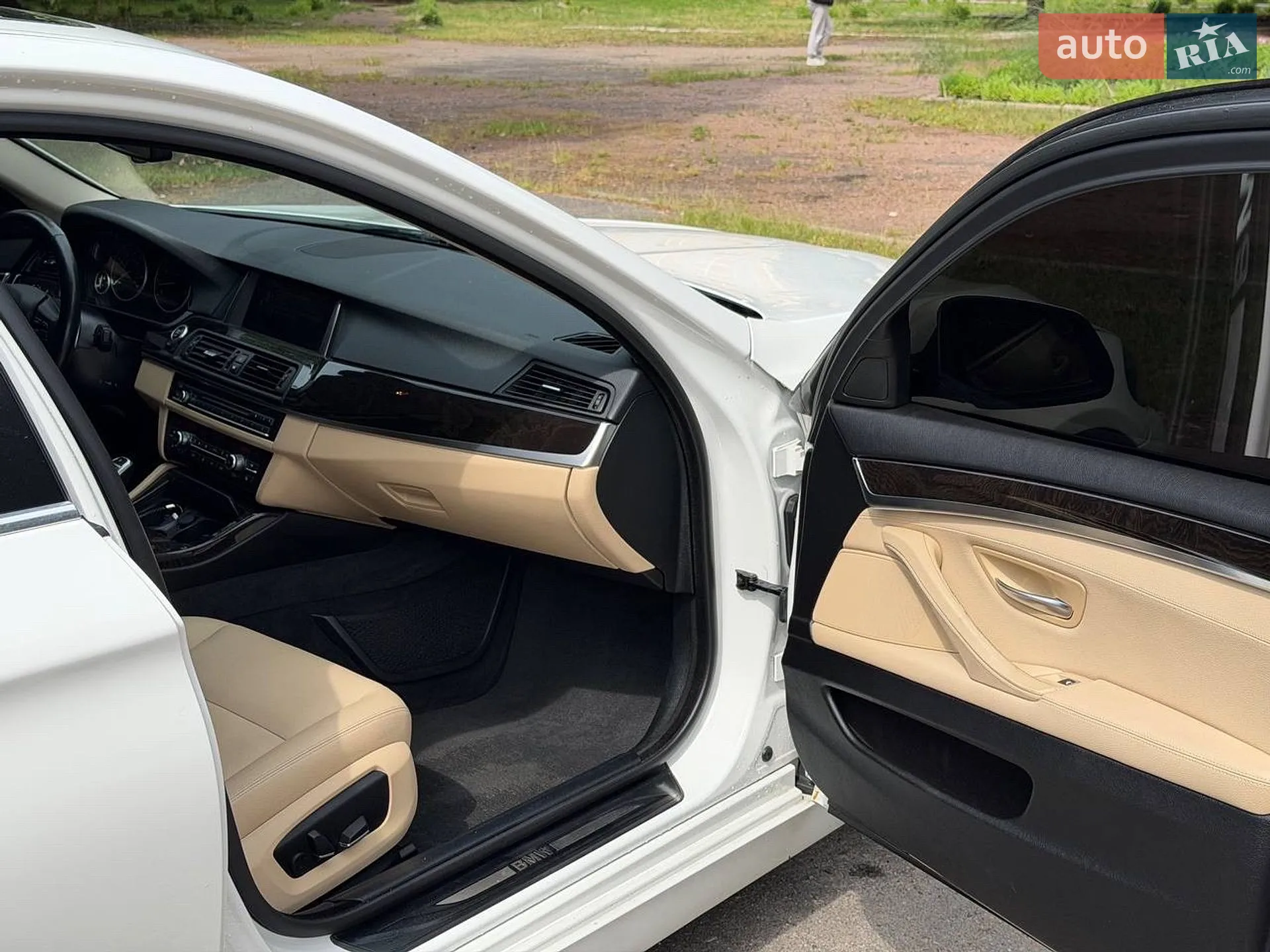 2016 BMW 5er - мініатюра 16