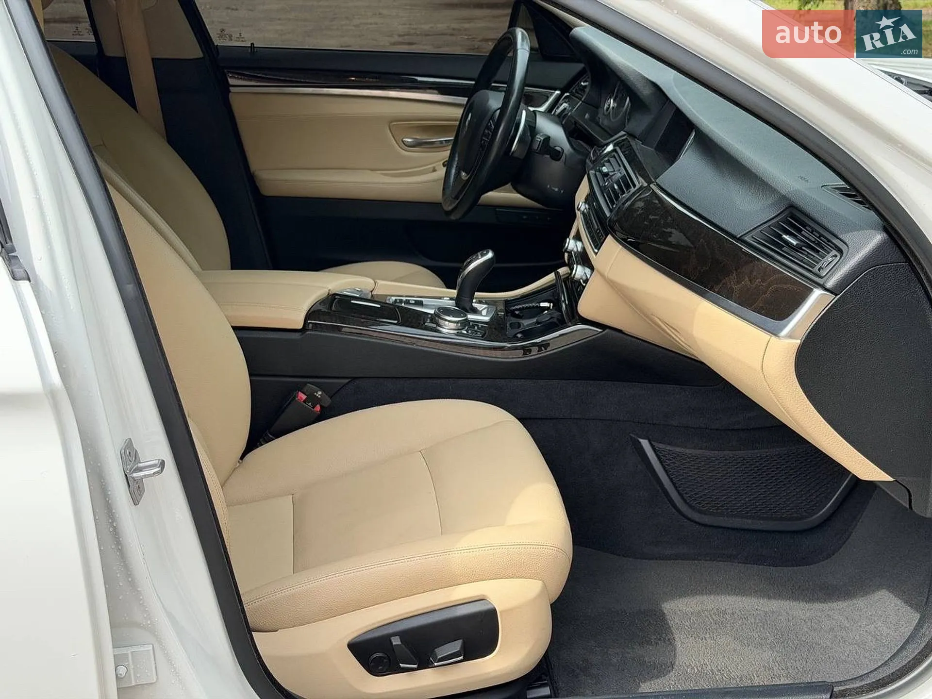 2016 BMW 5er - мініатюра 17