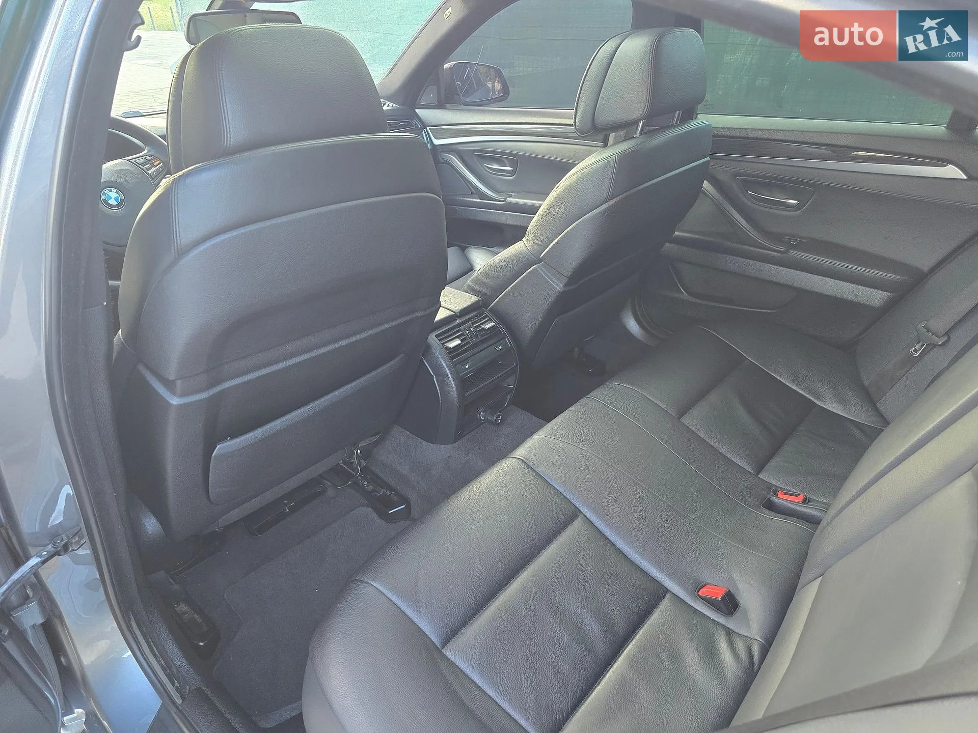 2010 BMW 5er - мініатюра 36