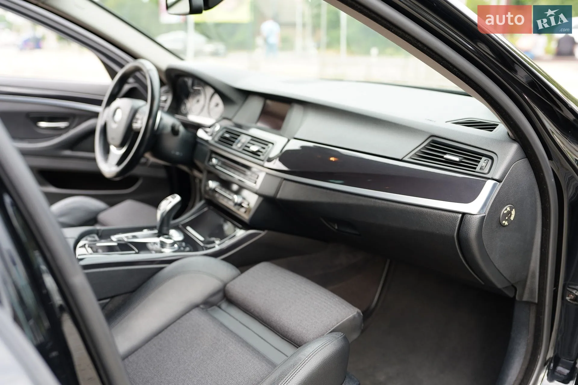 2013 BMW 5er - мініатюра 21