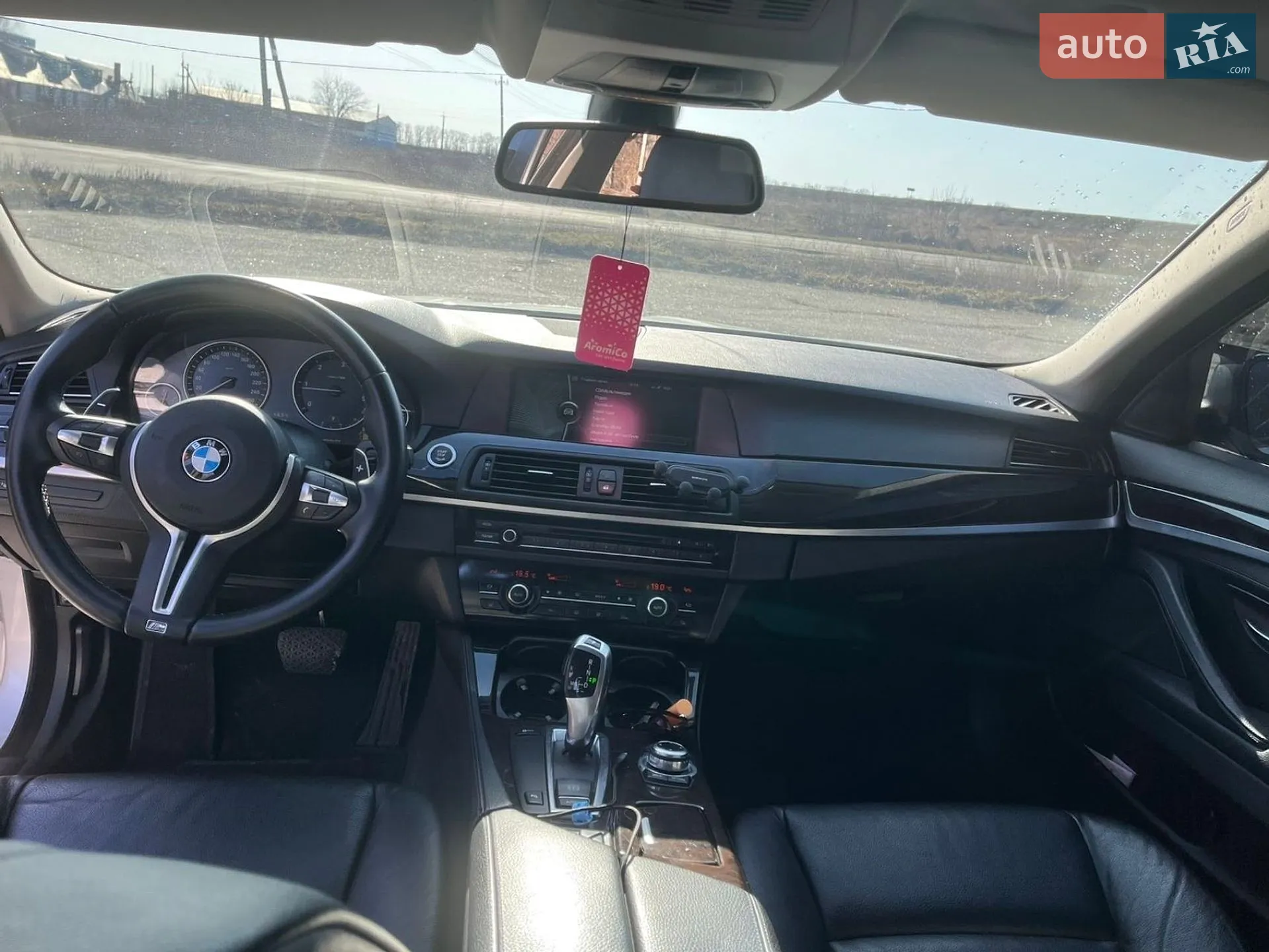 2010 BMW 5er - мініатюра 11